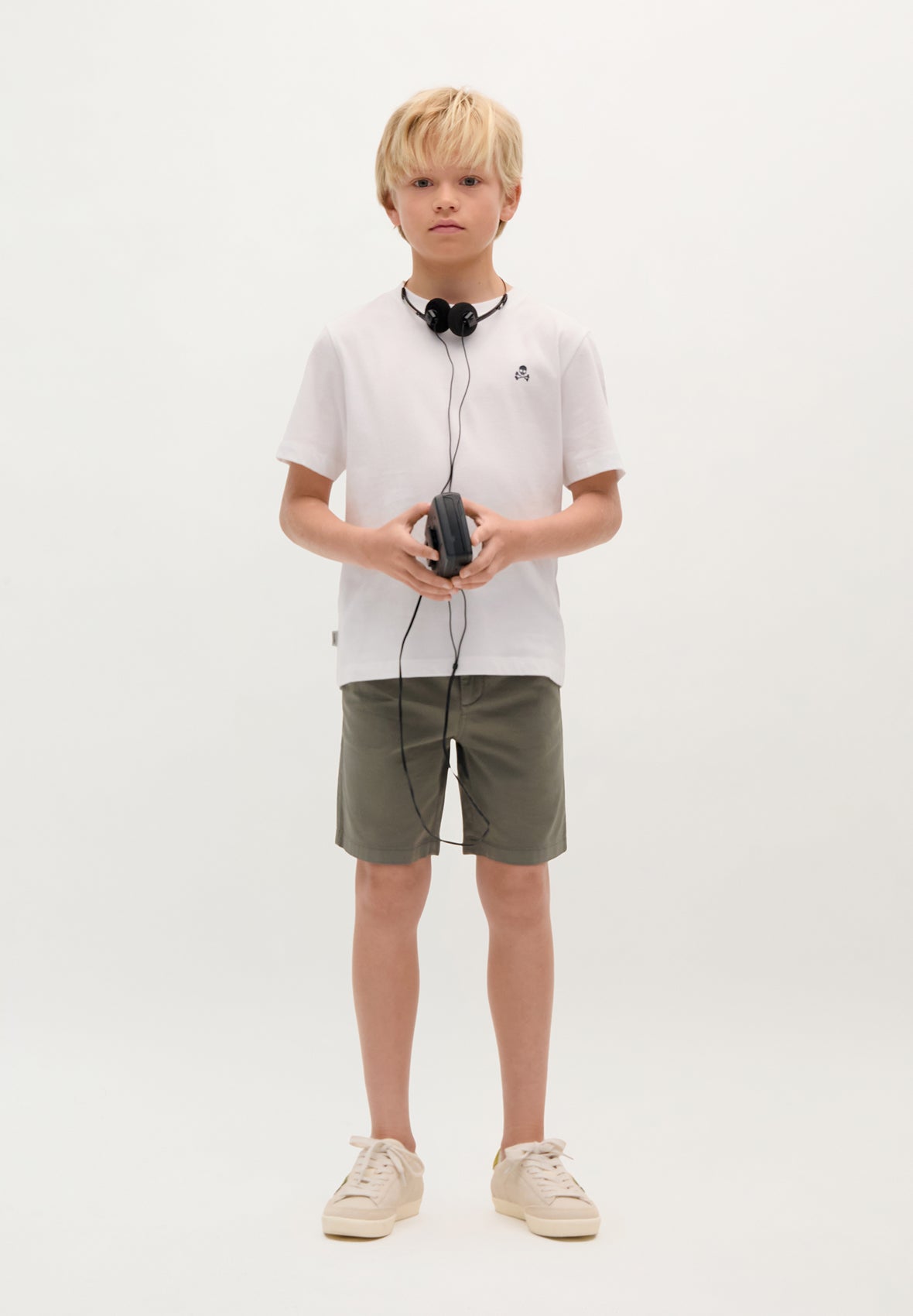 020525_mob_newin_boys_07