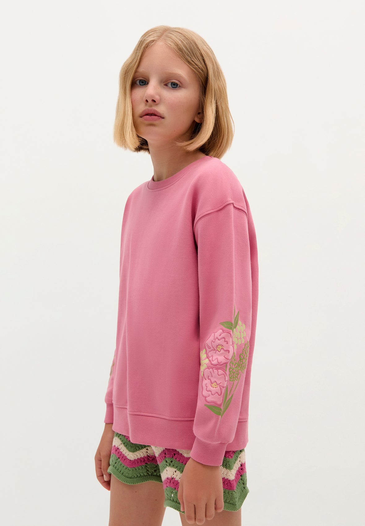 020525_mob_newin_girls_08