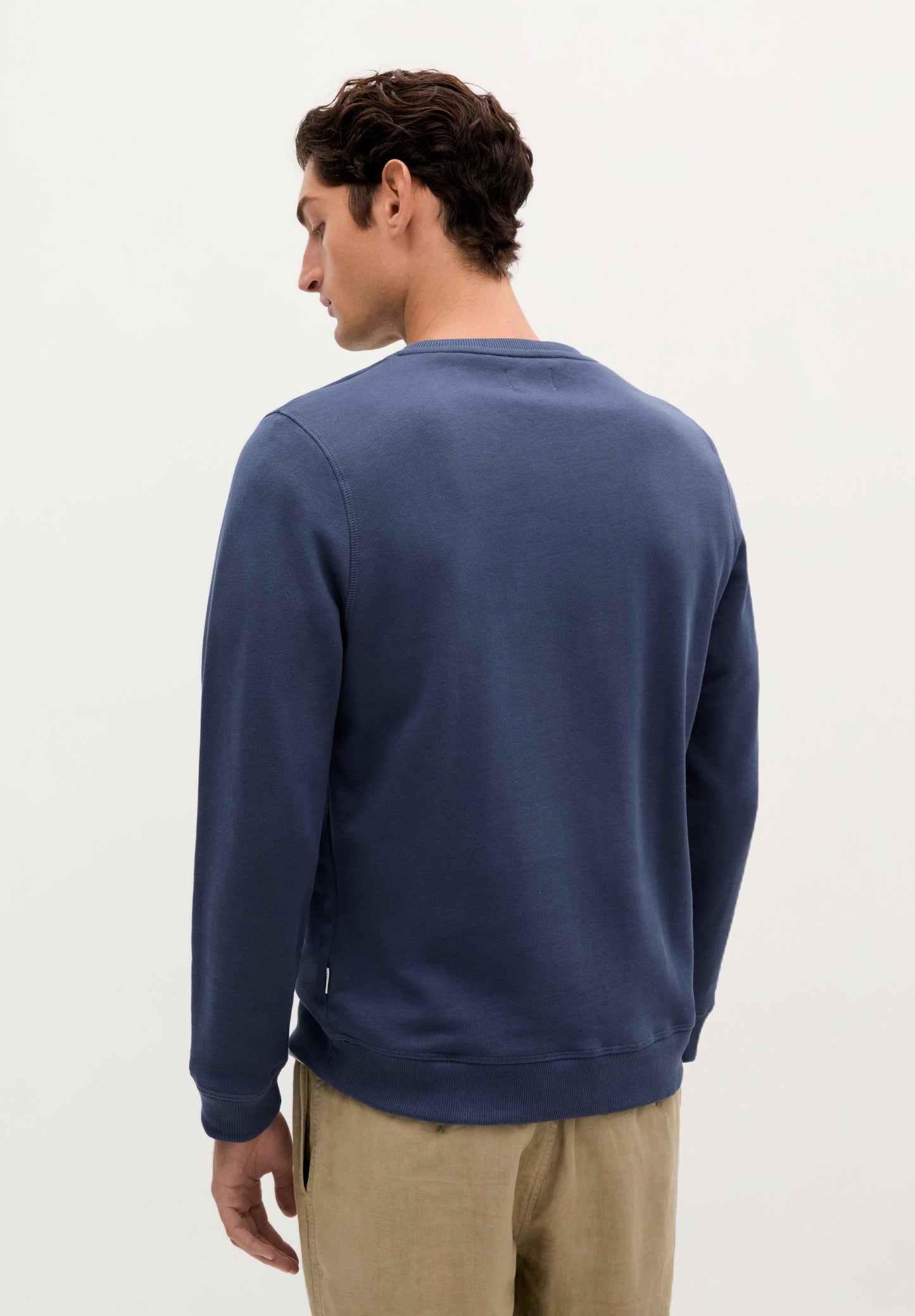 SUDADERA BÁSICA BORDADA CONTRASTE