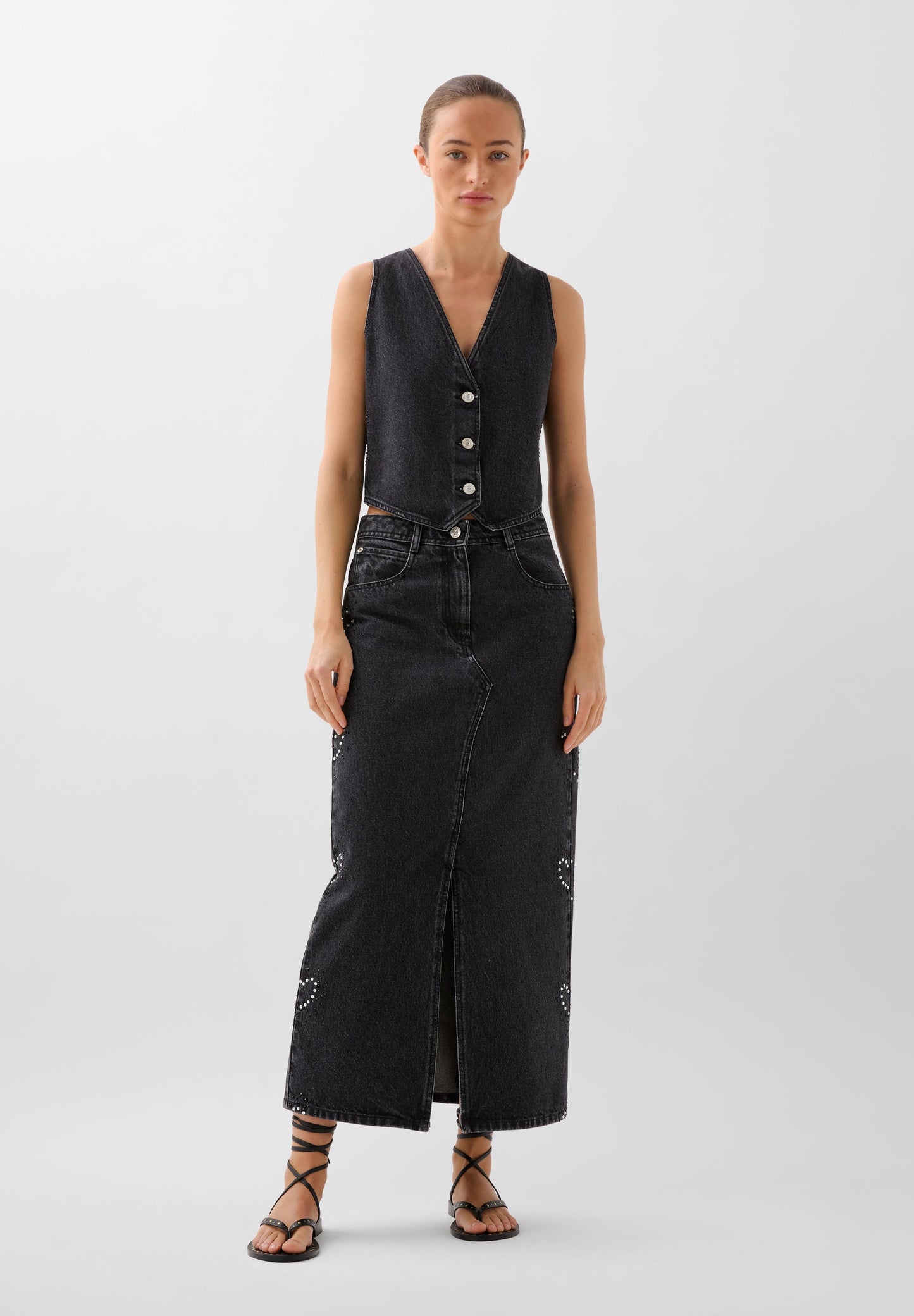 CHALECO DENIM ONDAS TACHUELAS