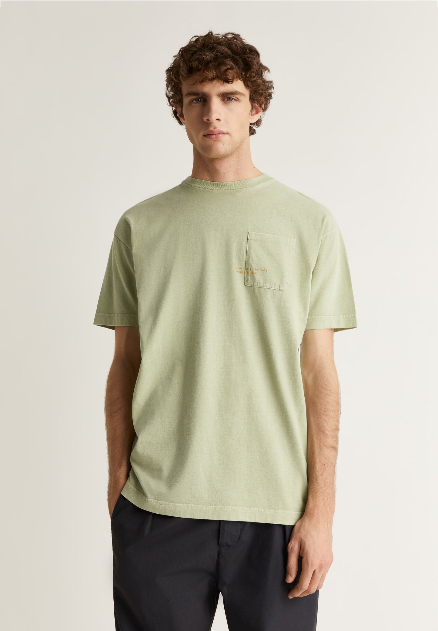 DEEPLY | CAMISETA BOLSILLO