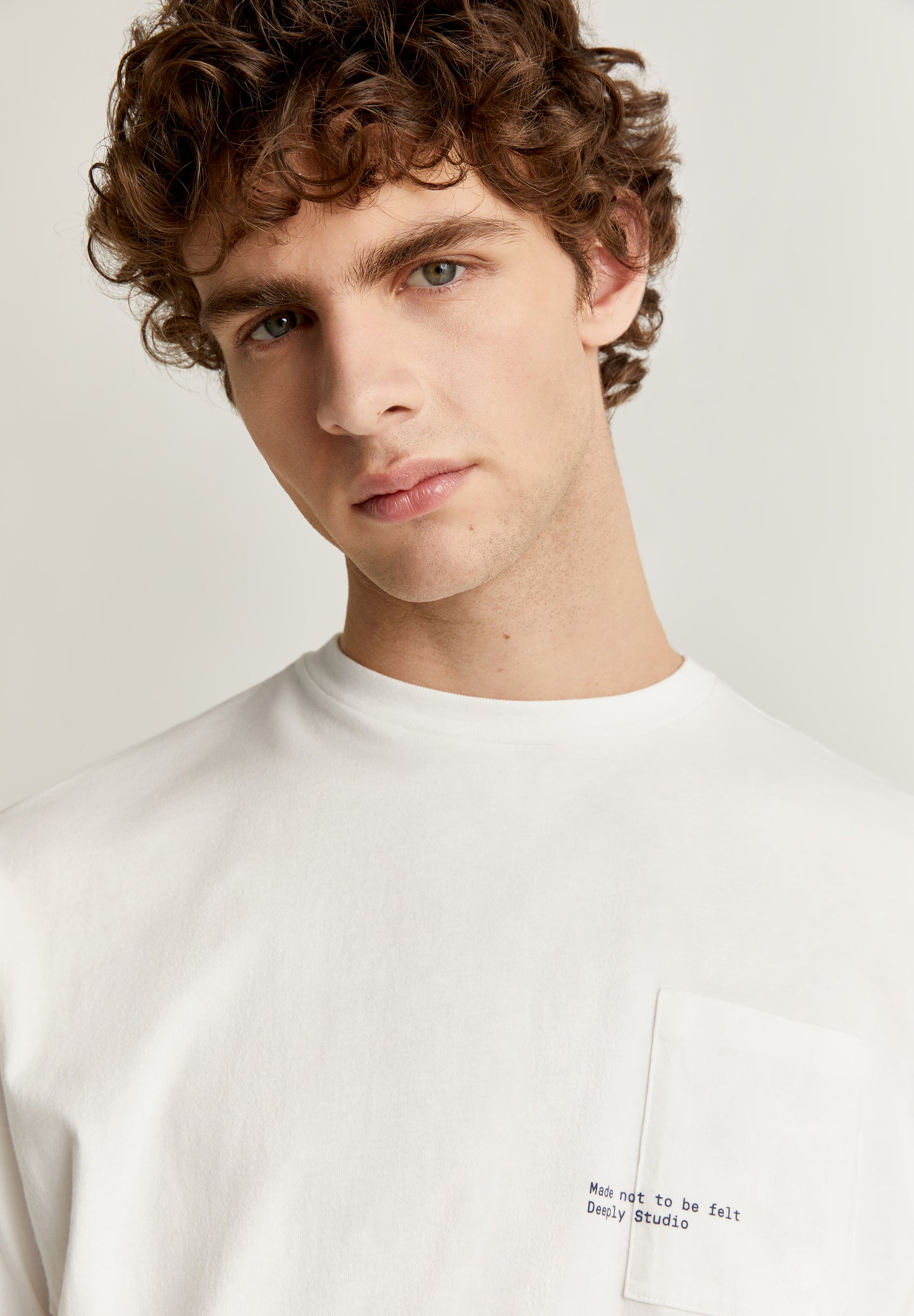 DEEPLY | CAMISETA BOLSILLO