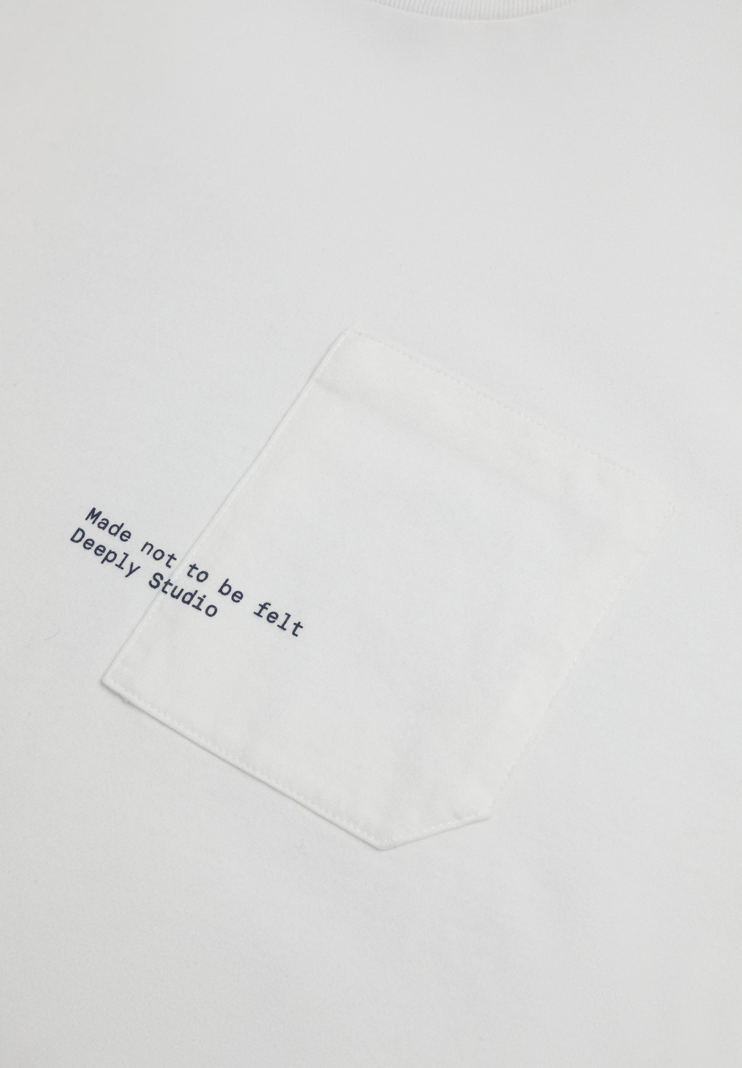 DEEPLY | CAMISETA BOLSILLO