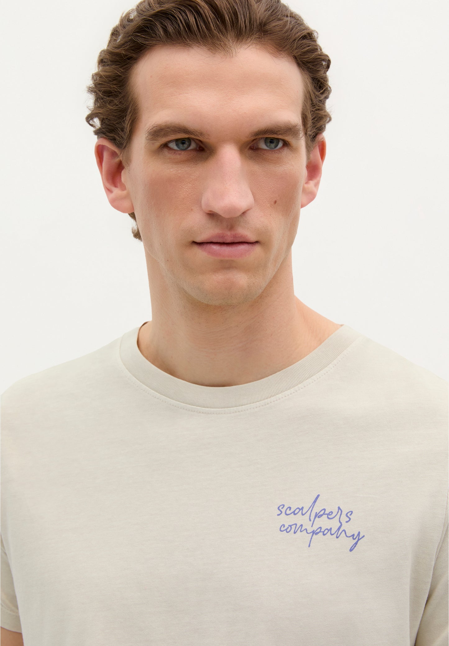 CAMISETA PRINT TRASERO FRUTA