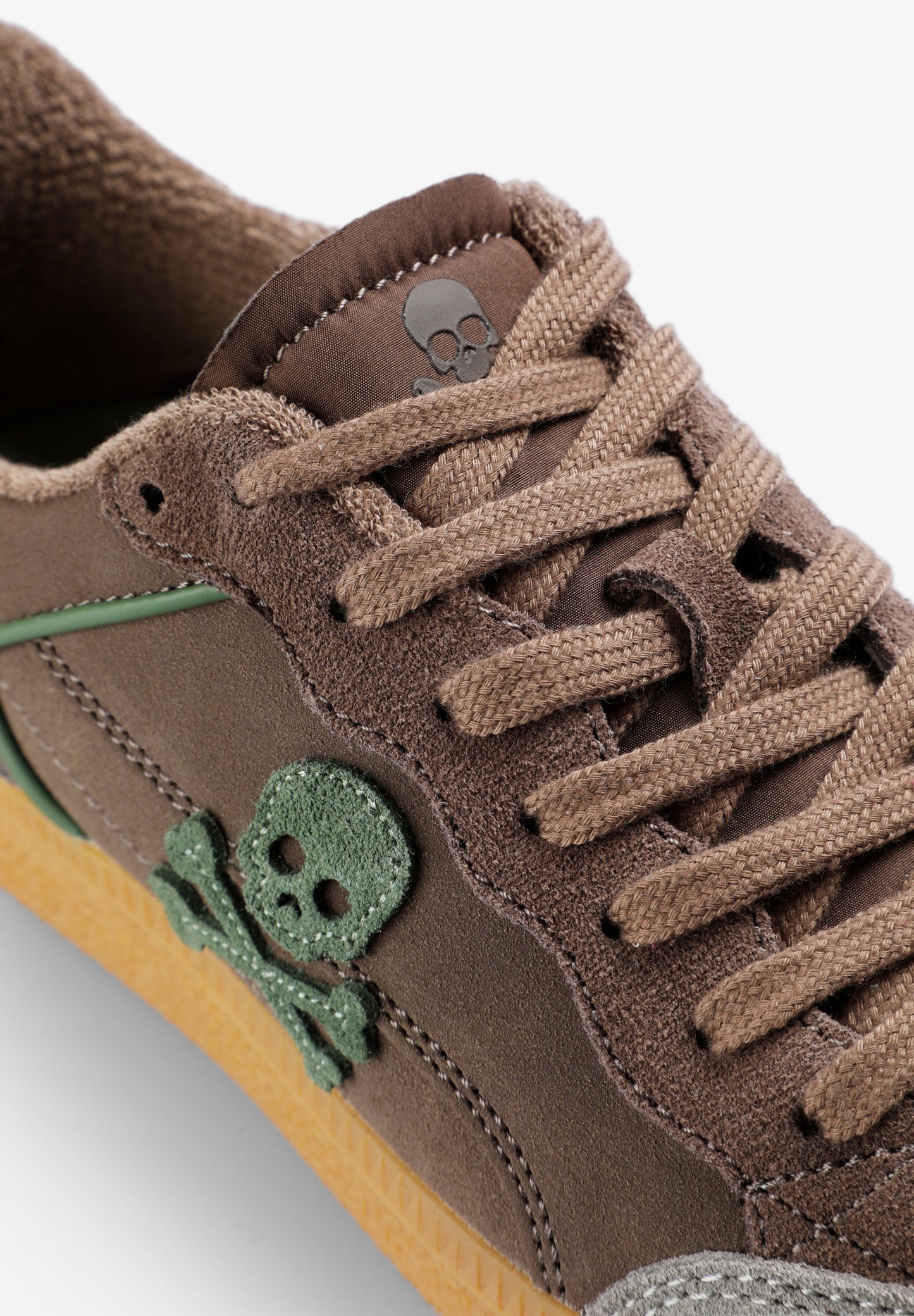 SNEAKERS SUELA CONTRASTE