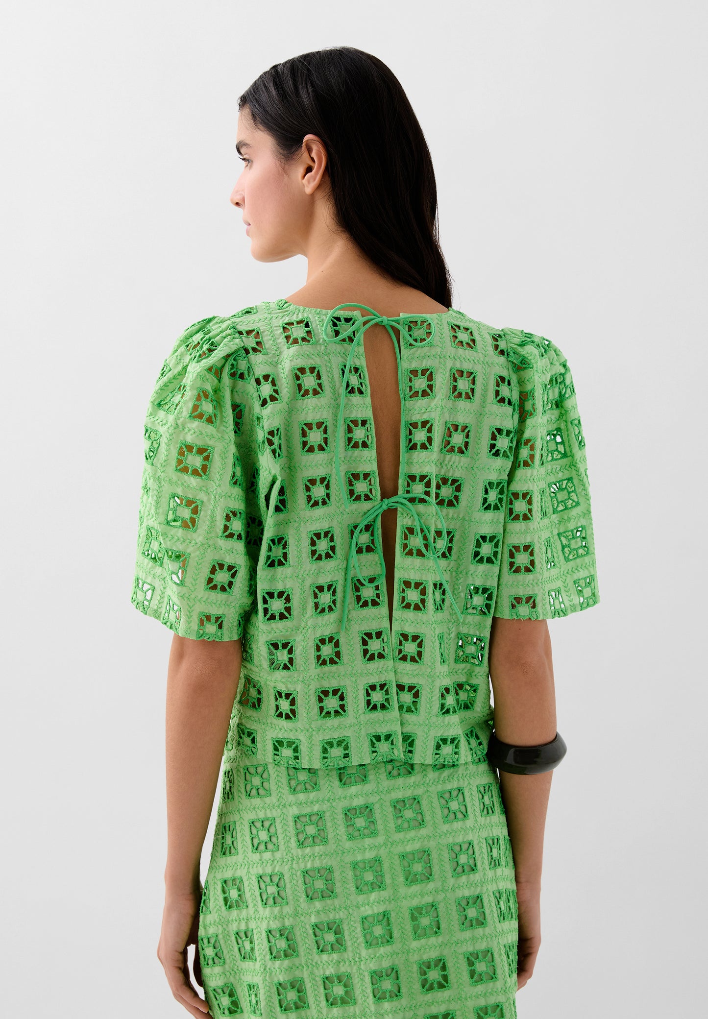 SCEMB SQUARE TOP