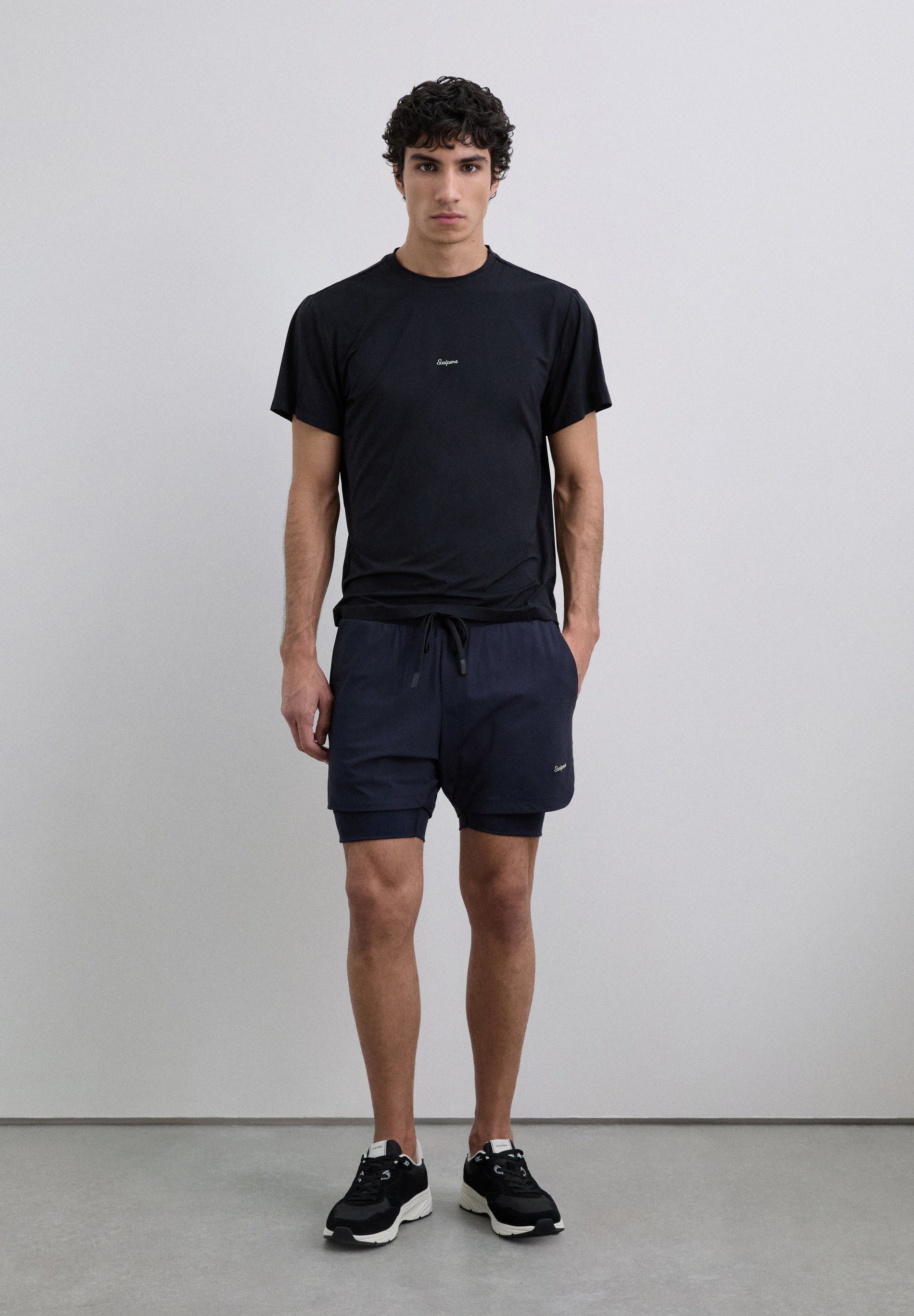 SHORTS LOGO CONTRASTE ADN