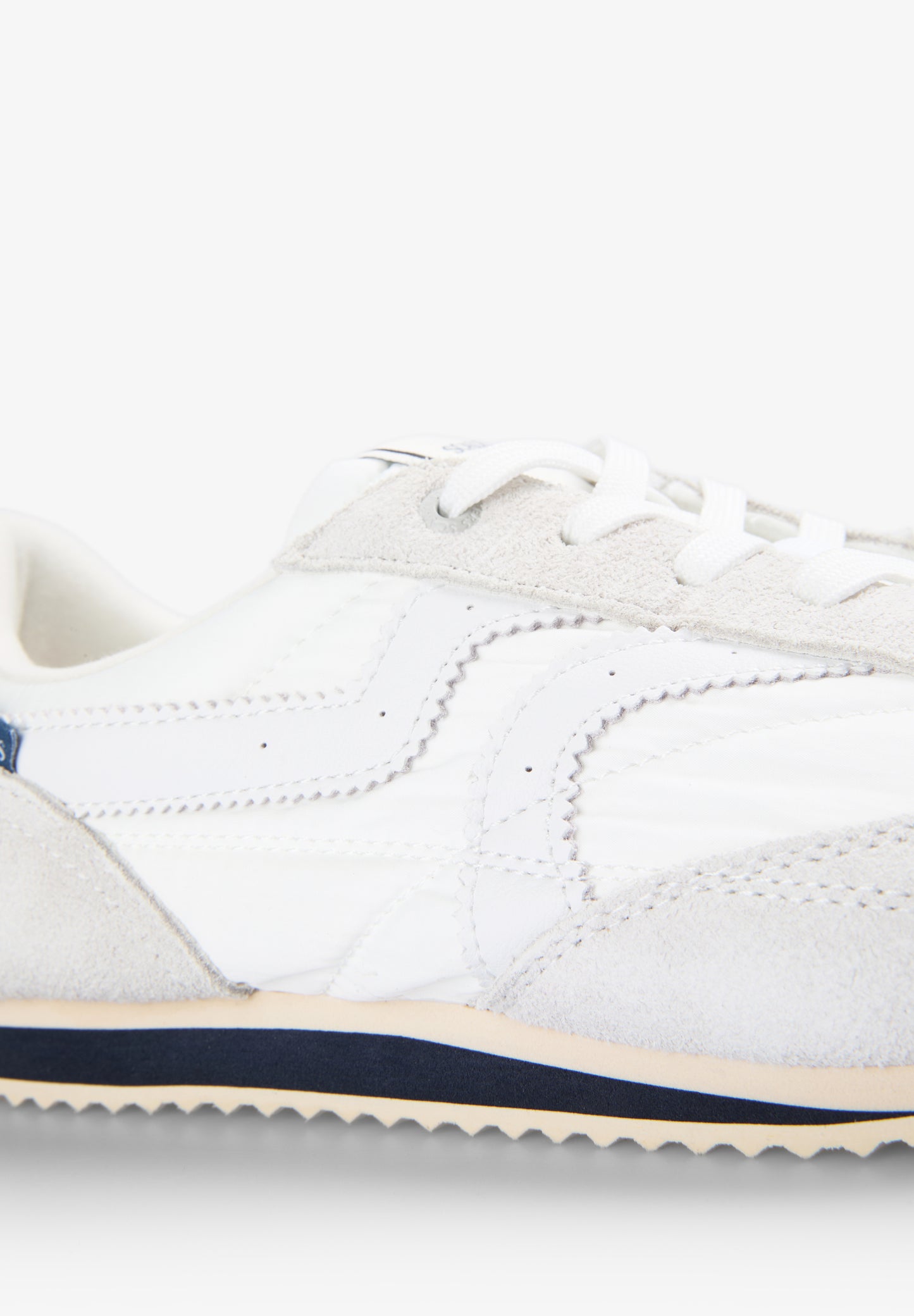 SNEAKERS ESTILO RETRO