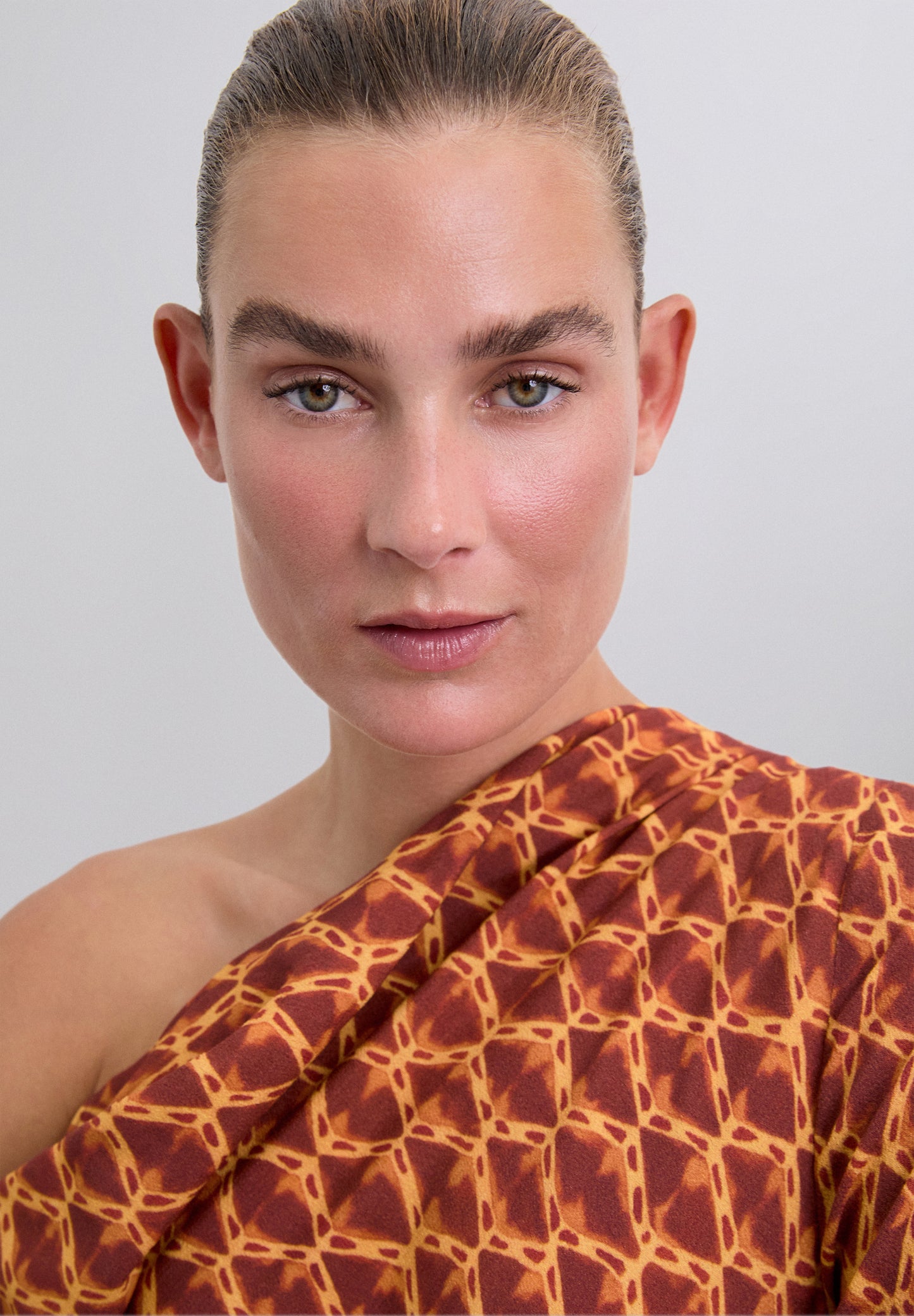 VESTIDO PRINT ESCOTE ASIMÉTRICO