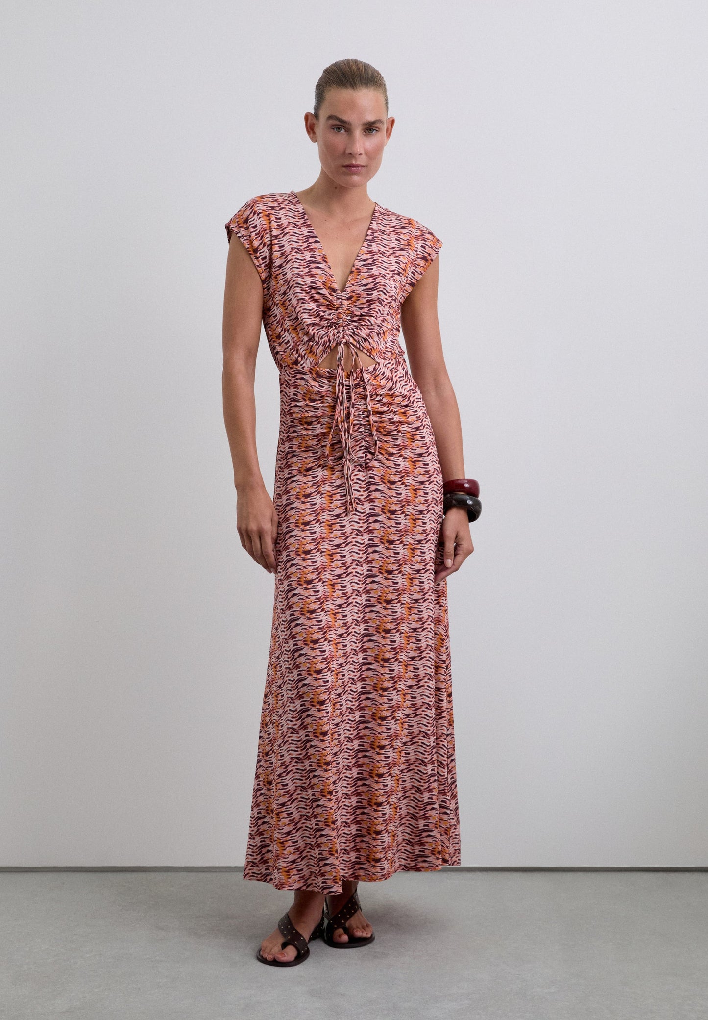 VESTIDO ESTAMPADO CUT OUT