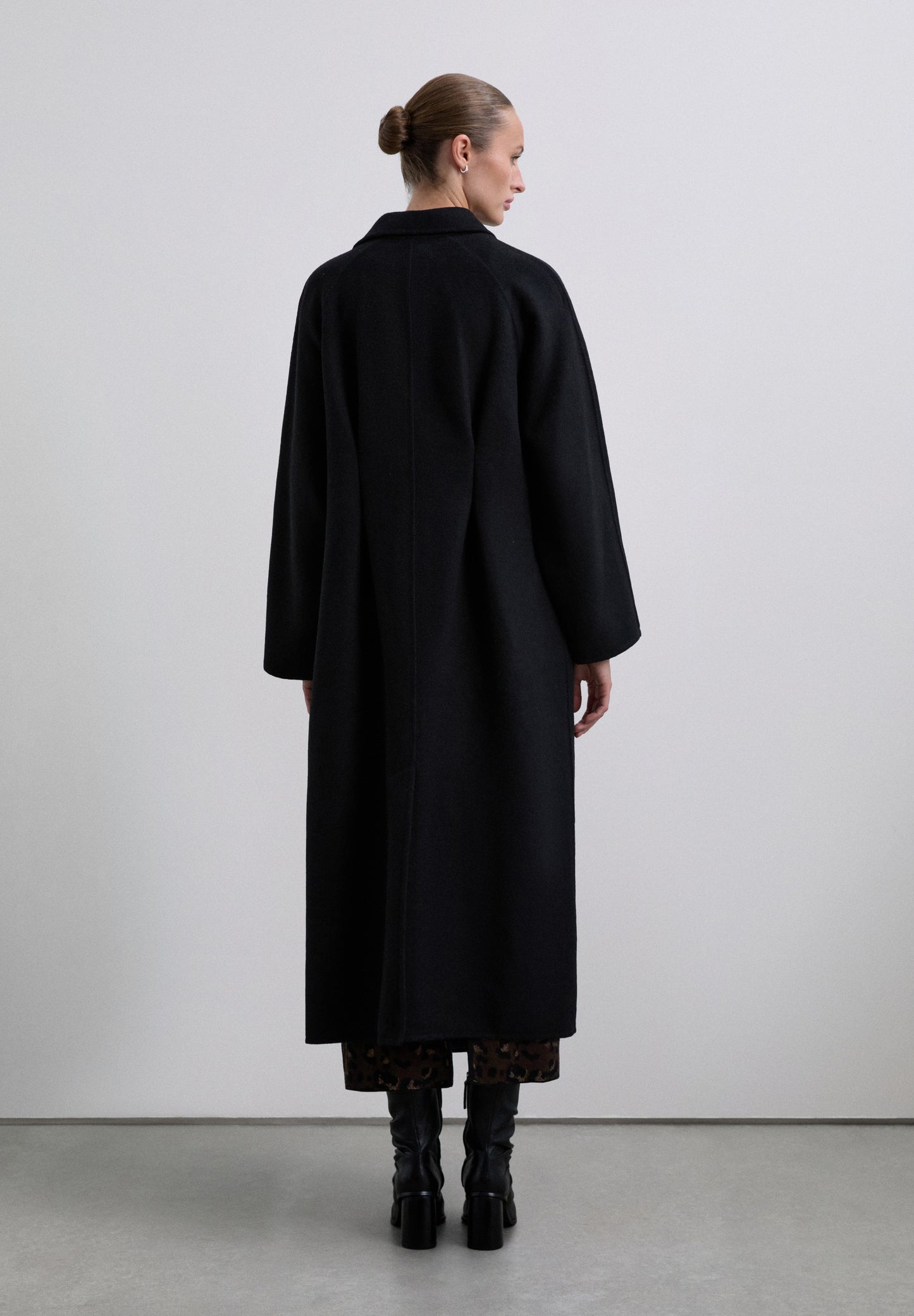 SCHANDMADESCARF COAT