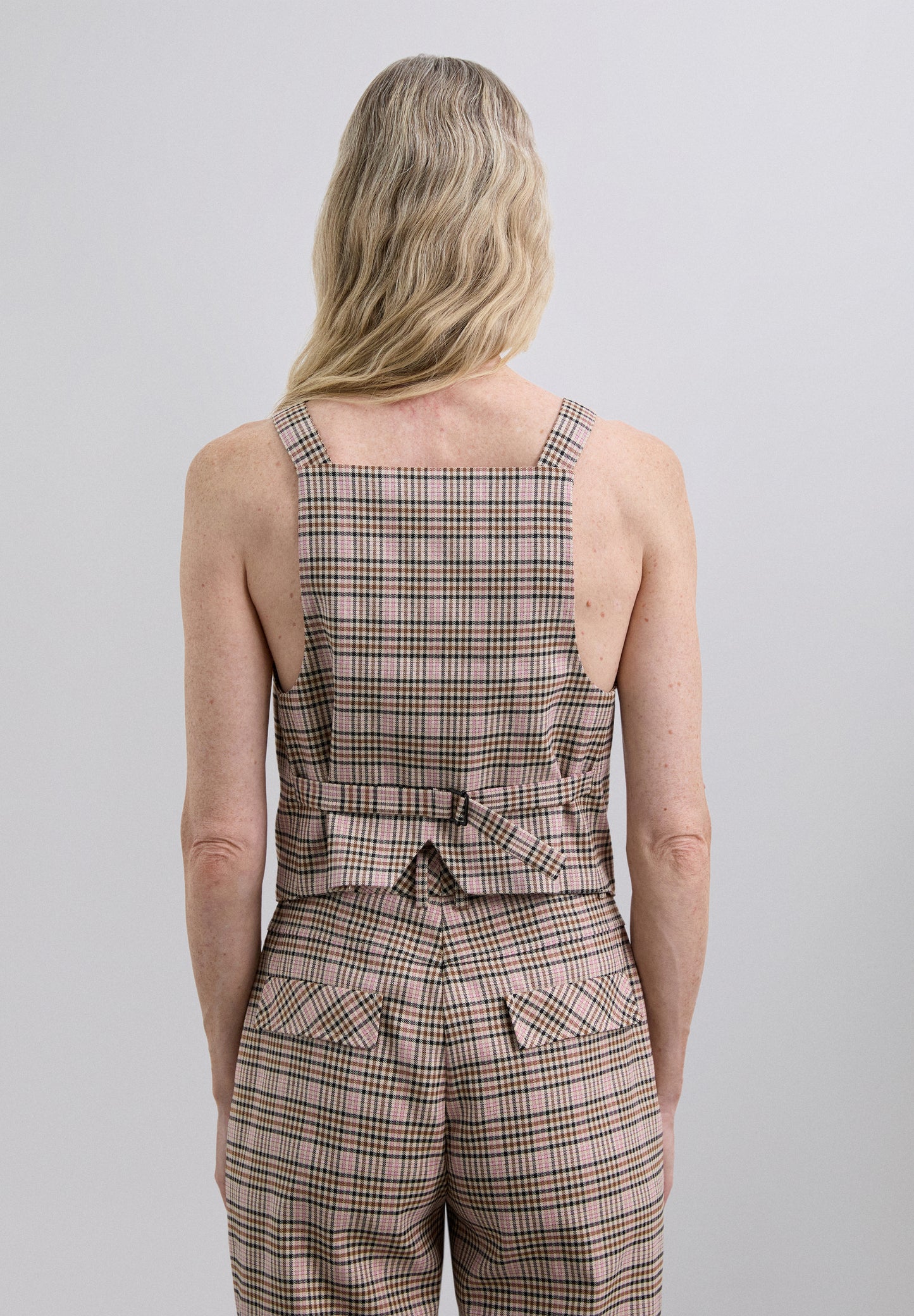 CHALECO CUADROS TIRANTES