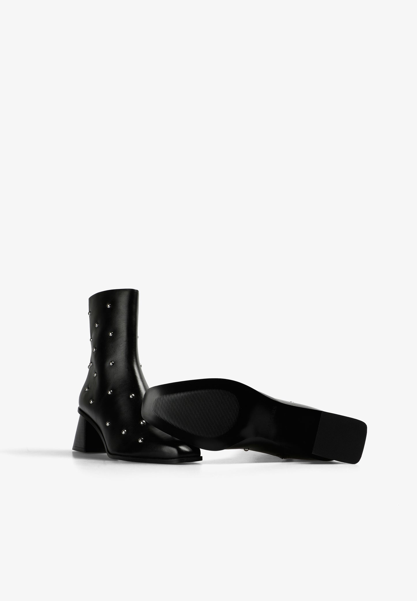 BOTÍN TACÓN STUDS
