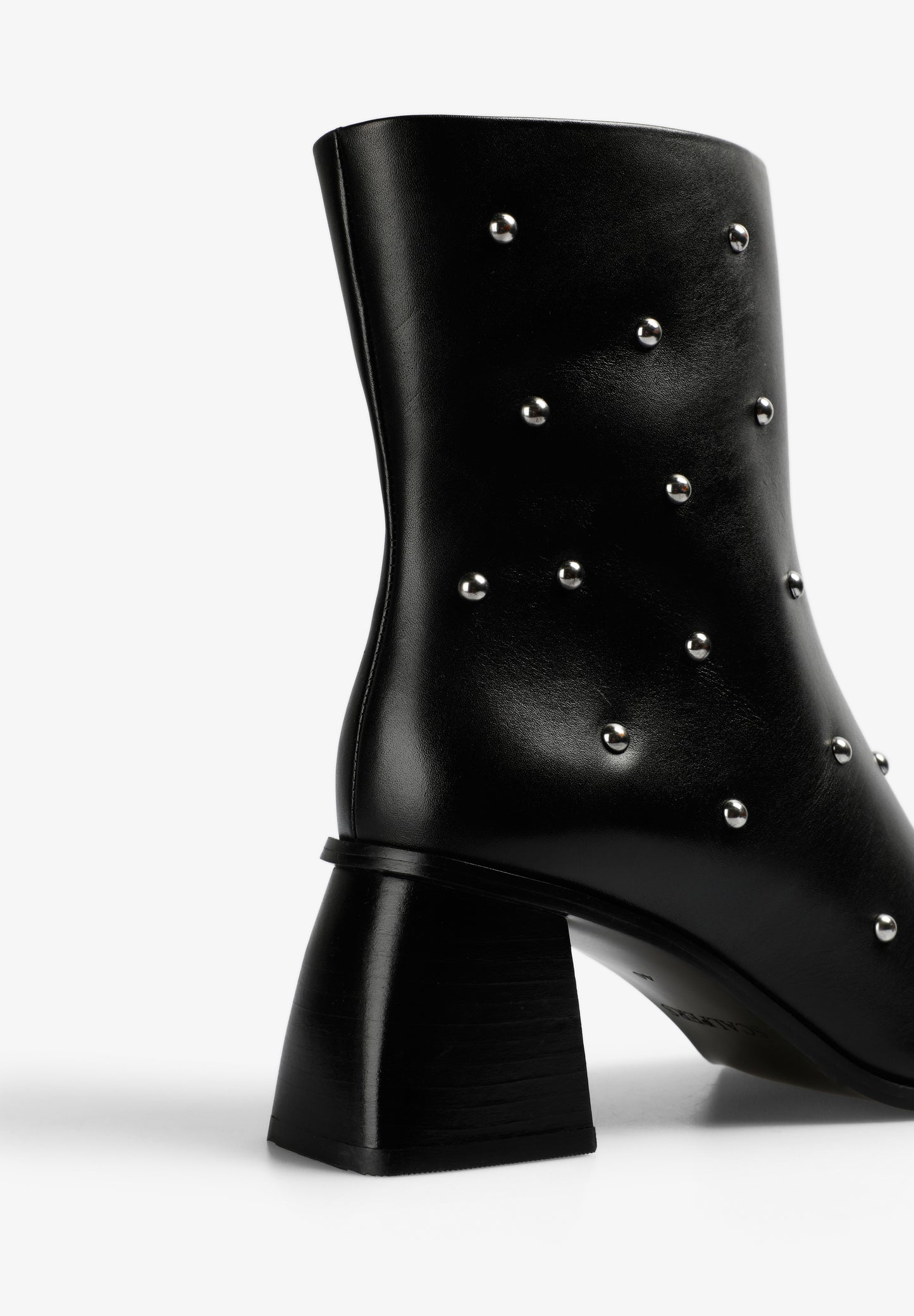 BOTÍN TACÓN STUDS