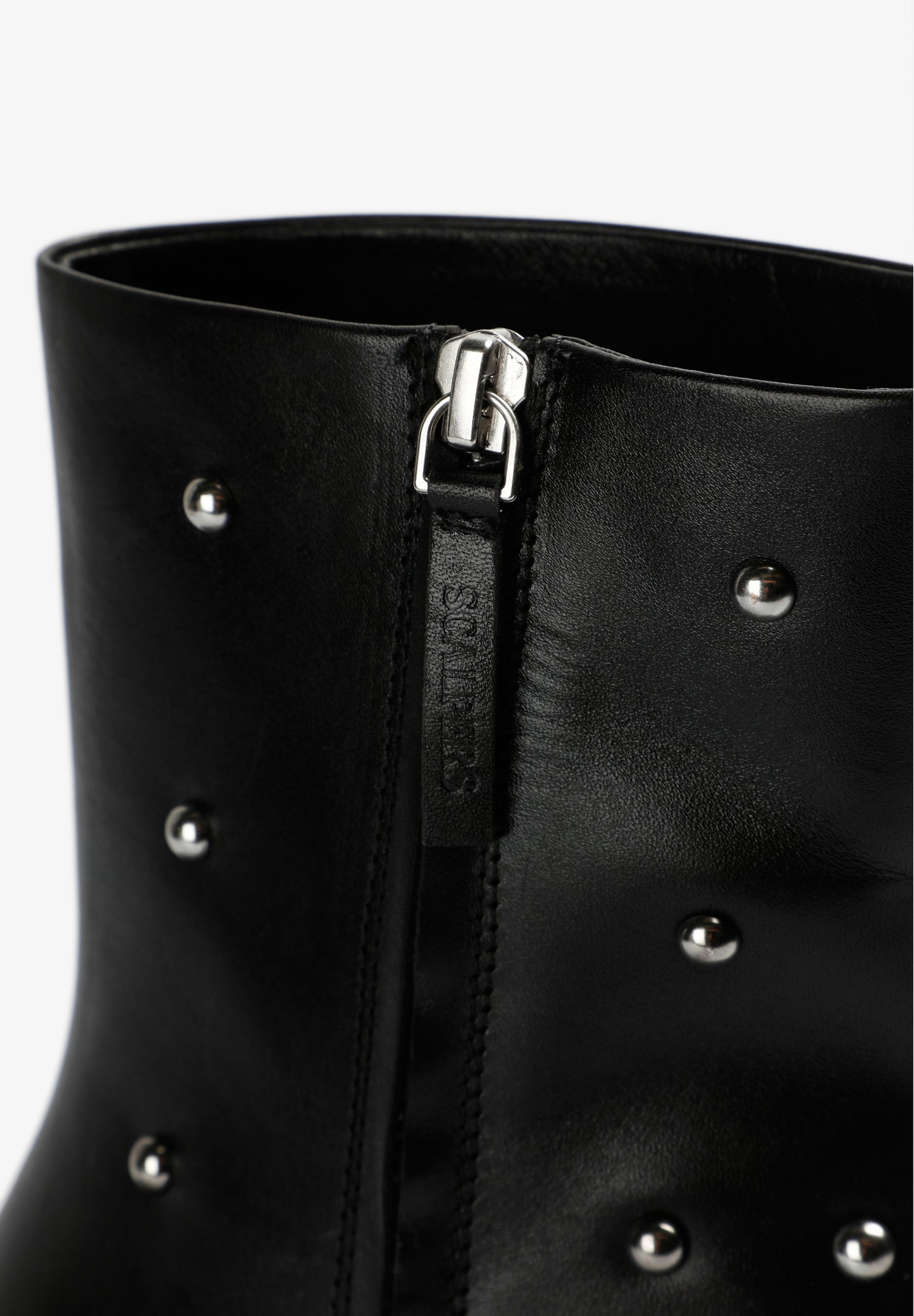 BOTÍN TACÓN STUDS