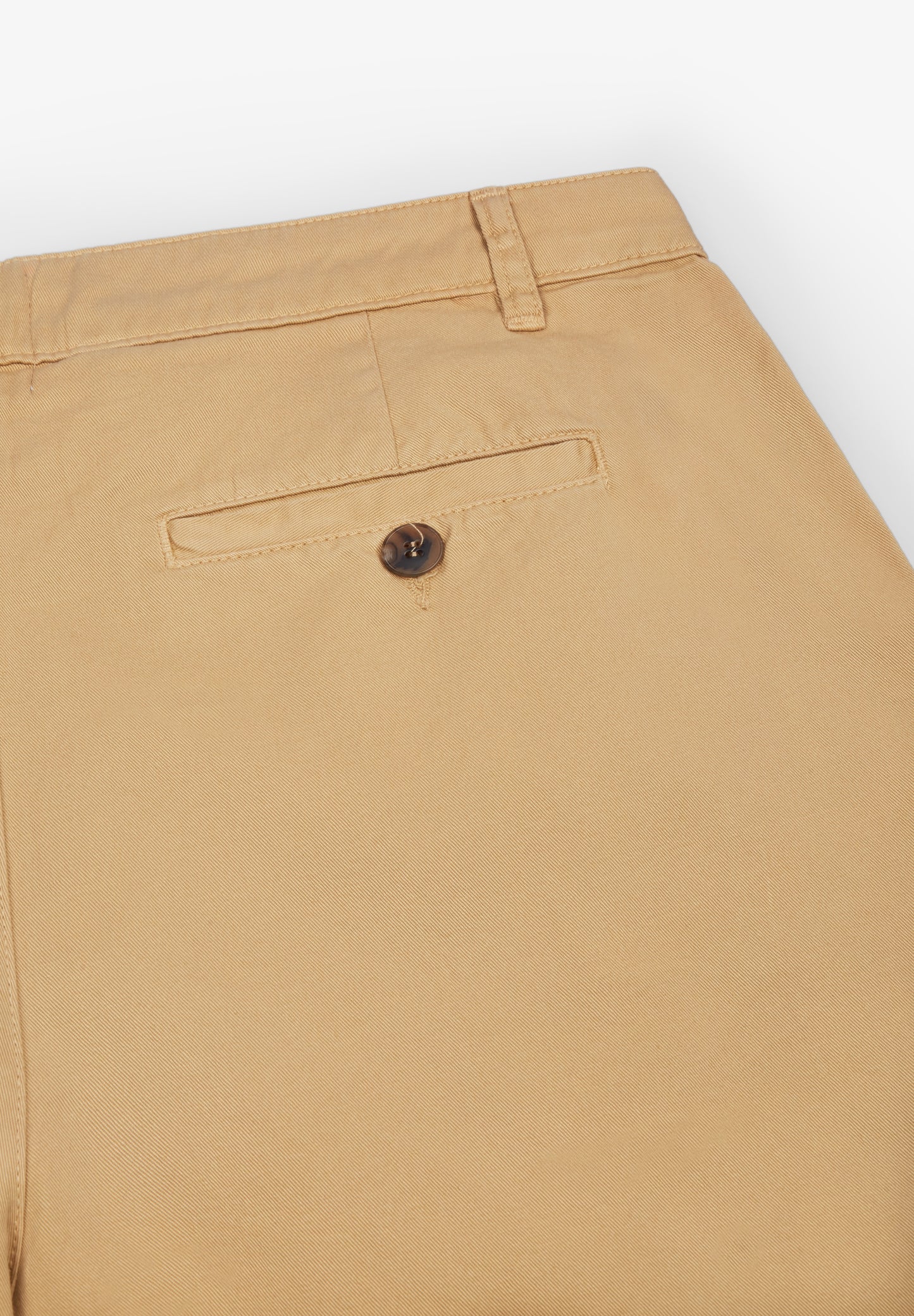 WE ARE NOT FRIENDS | PLEAT CREAM CHINO