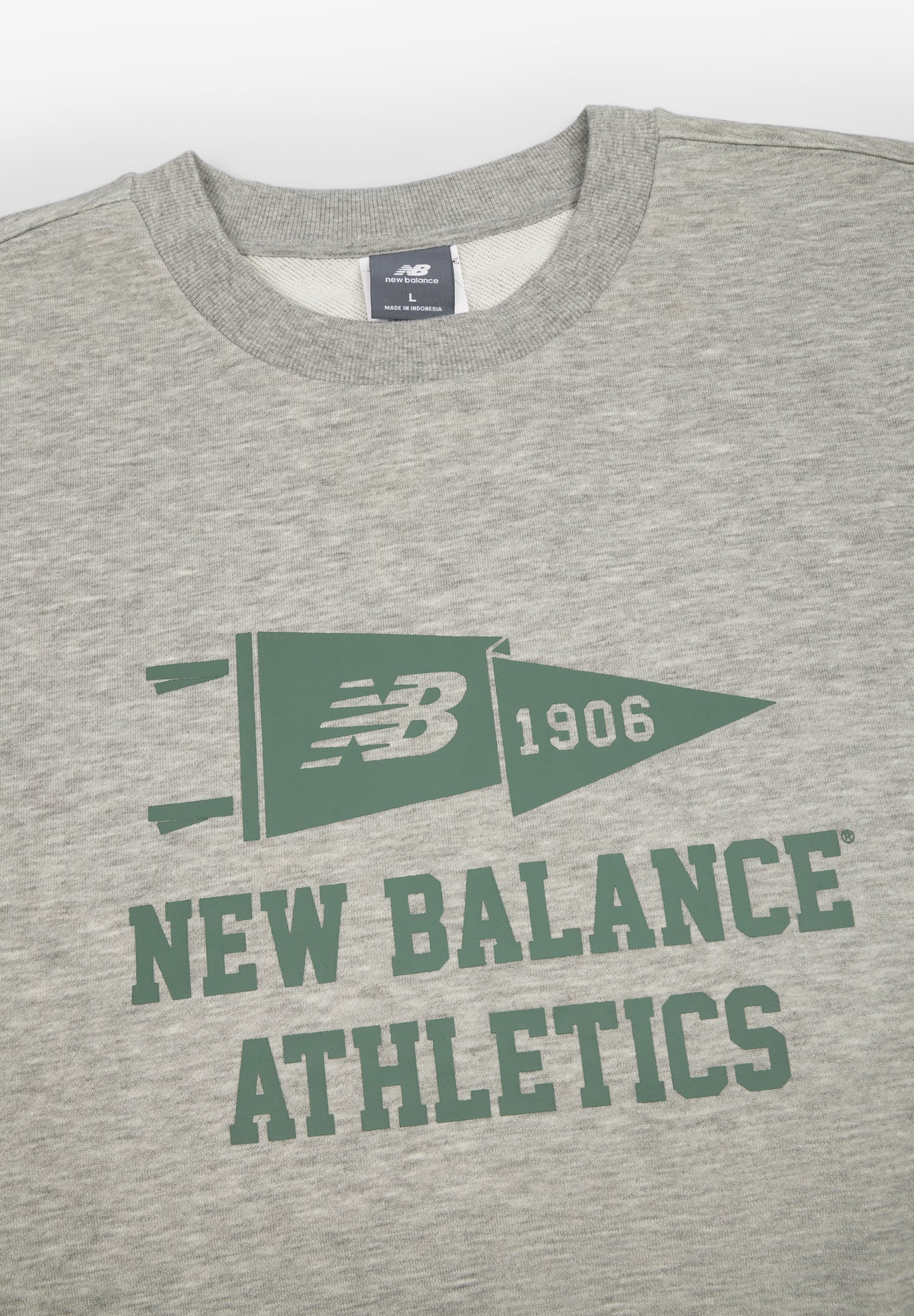 NEW BALANCE | SUDADERA VARSITY PENNANT CREW