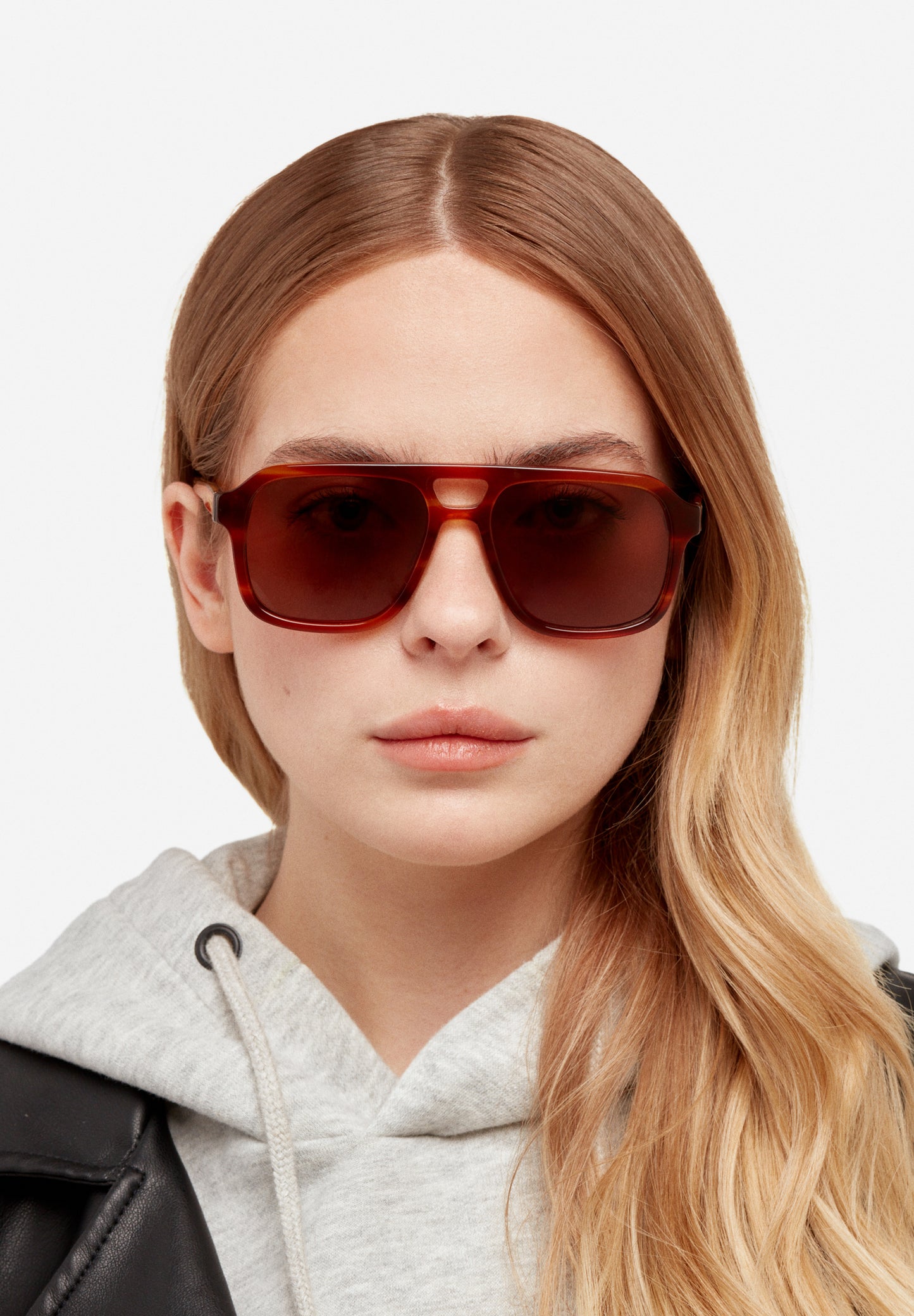 HAWKERS | CROUPIER - POLARIZED HAVANA BROWN
