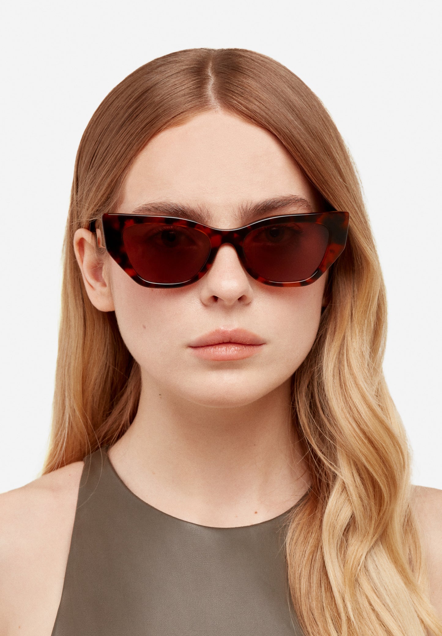 HAWKERS | MANHATTAN - CAREY ROSEWOOD