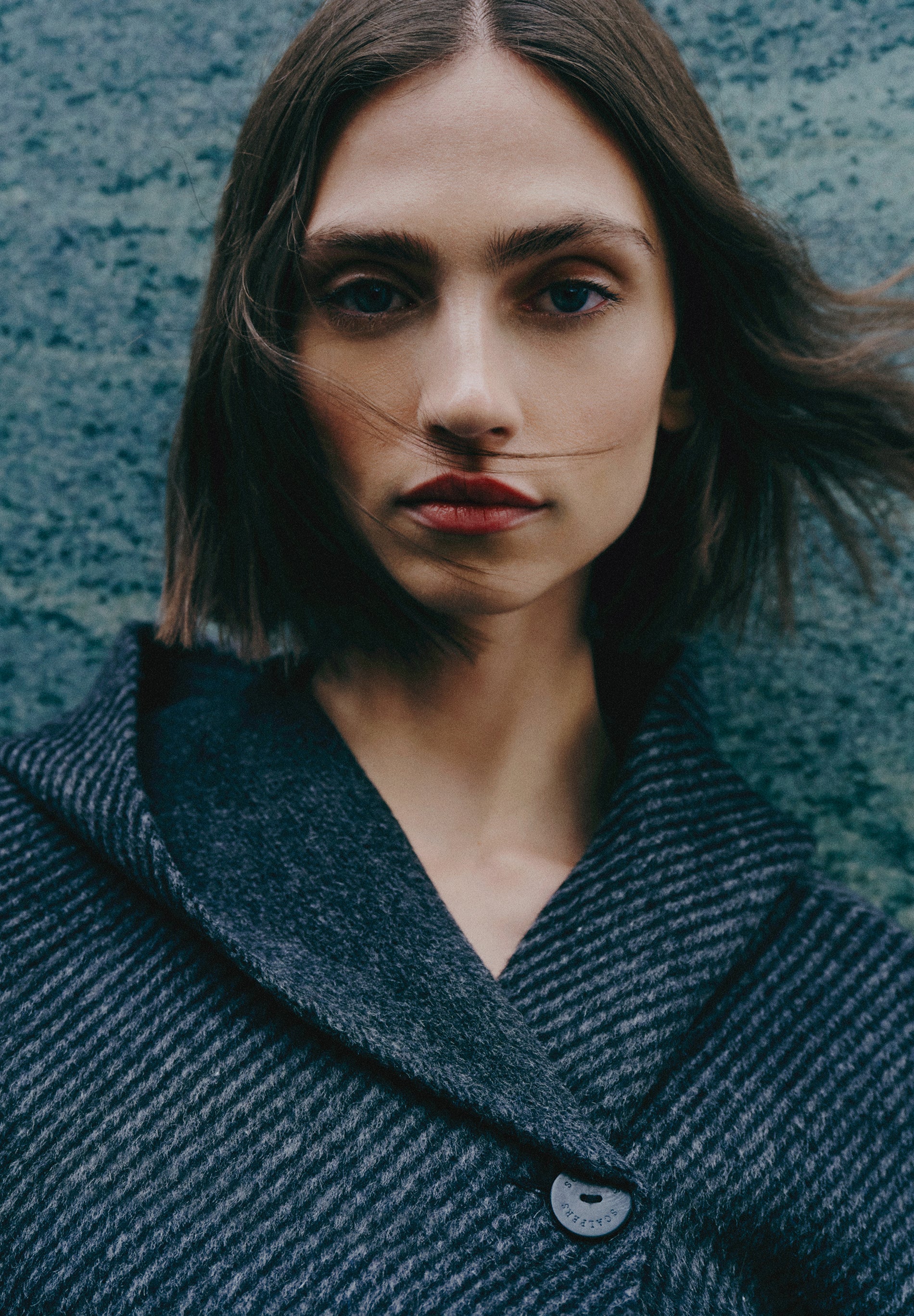 ABRIGO LARGO LANA CAPUCHA