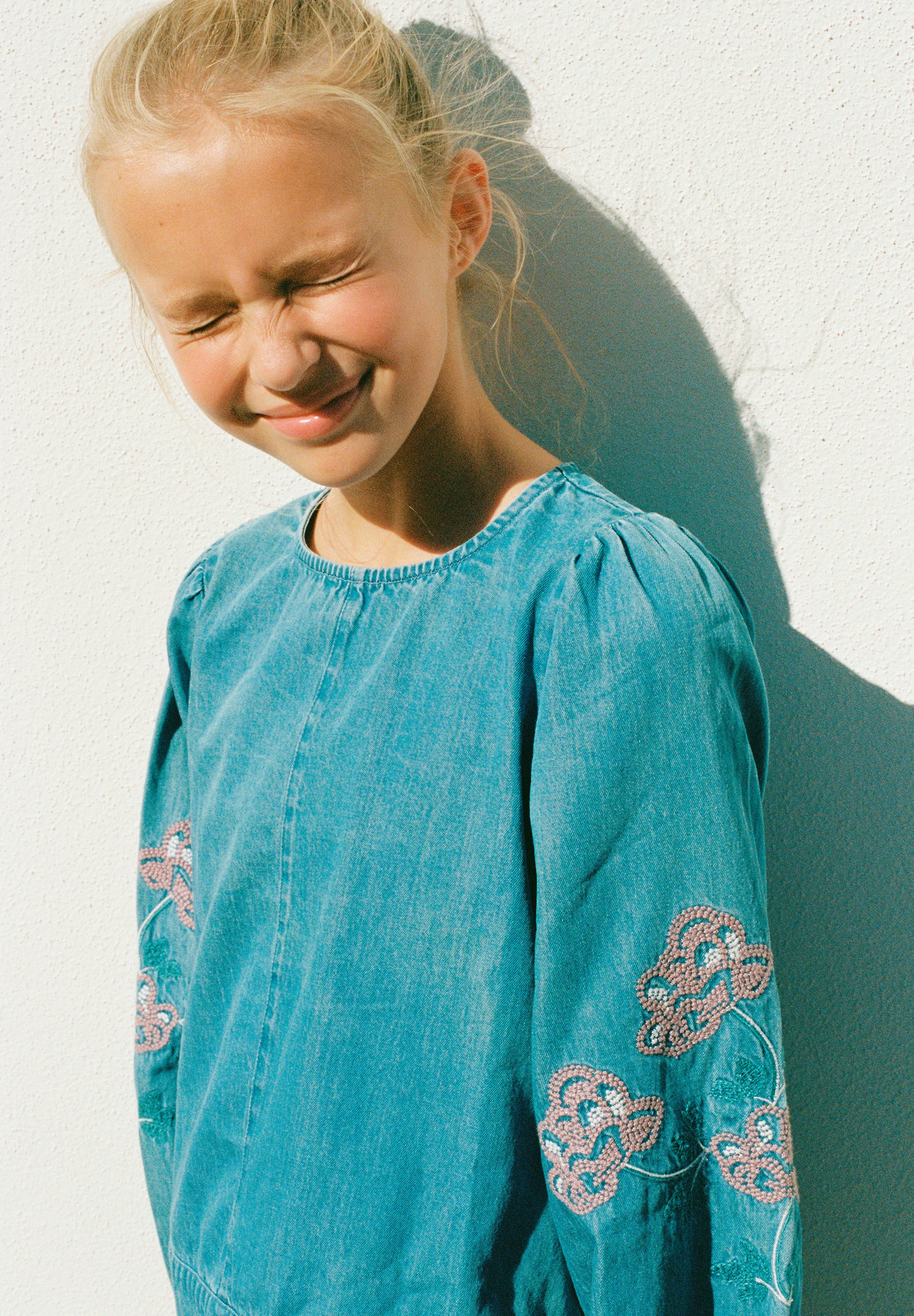 BLUSA DENIM FLORES