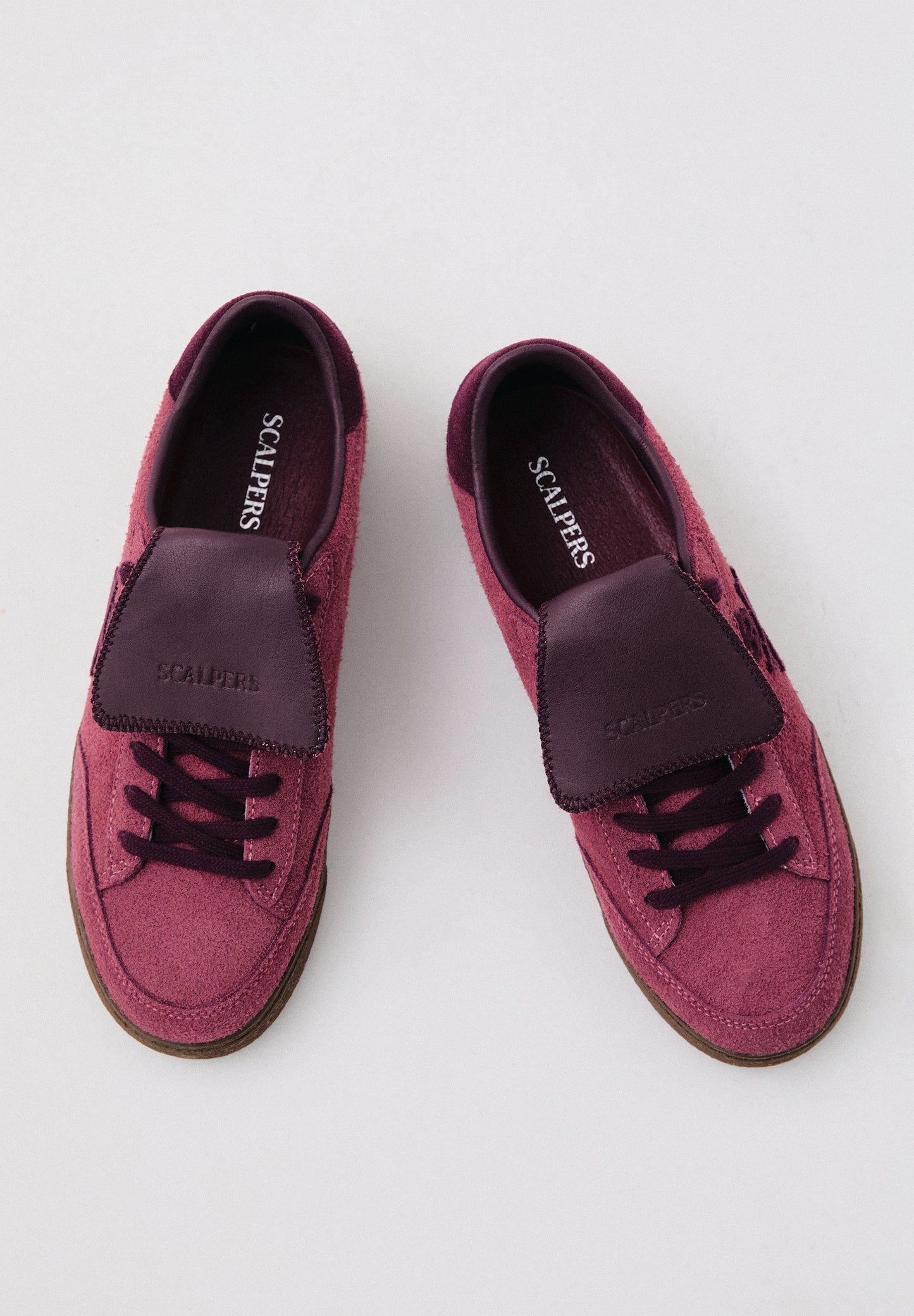 SNEAKERS LENGUETA RETRO