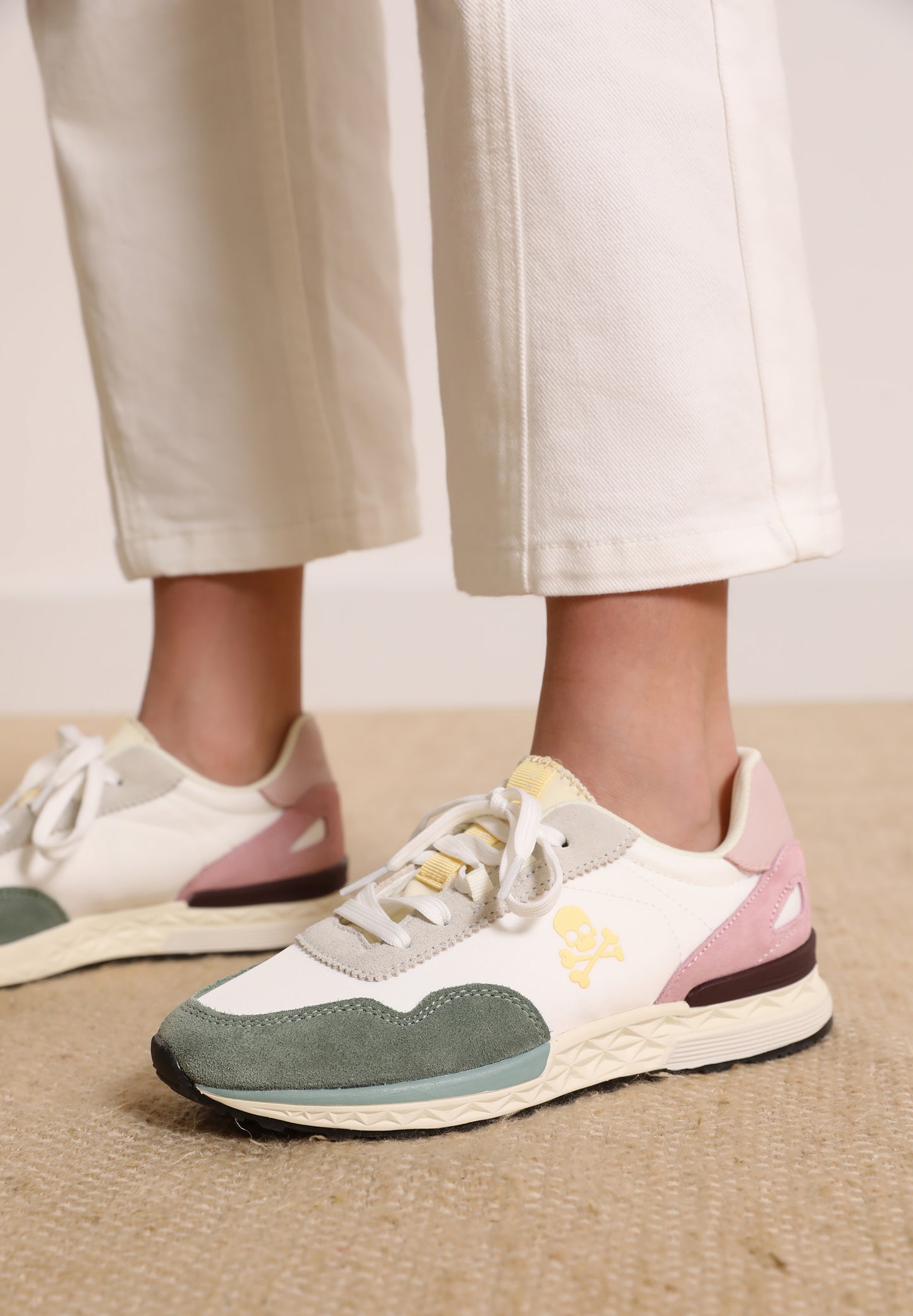 SNEAKERS CALAVERA LATERAL