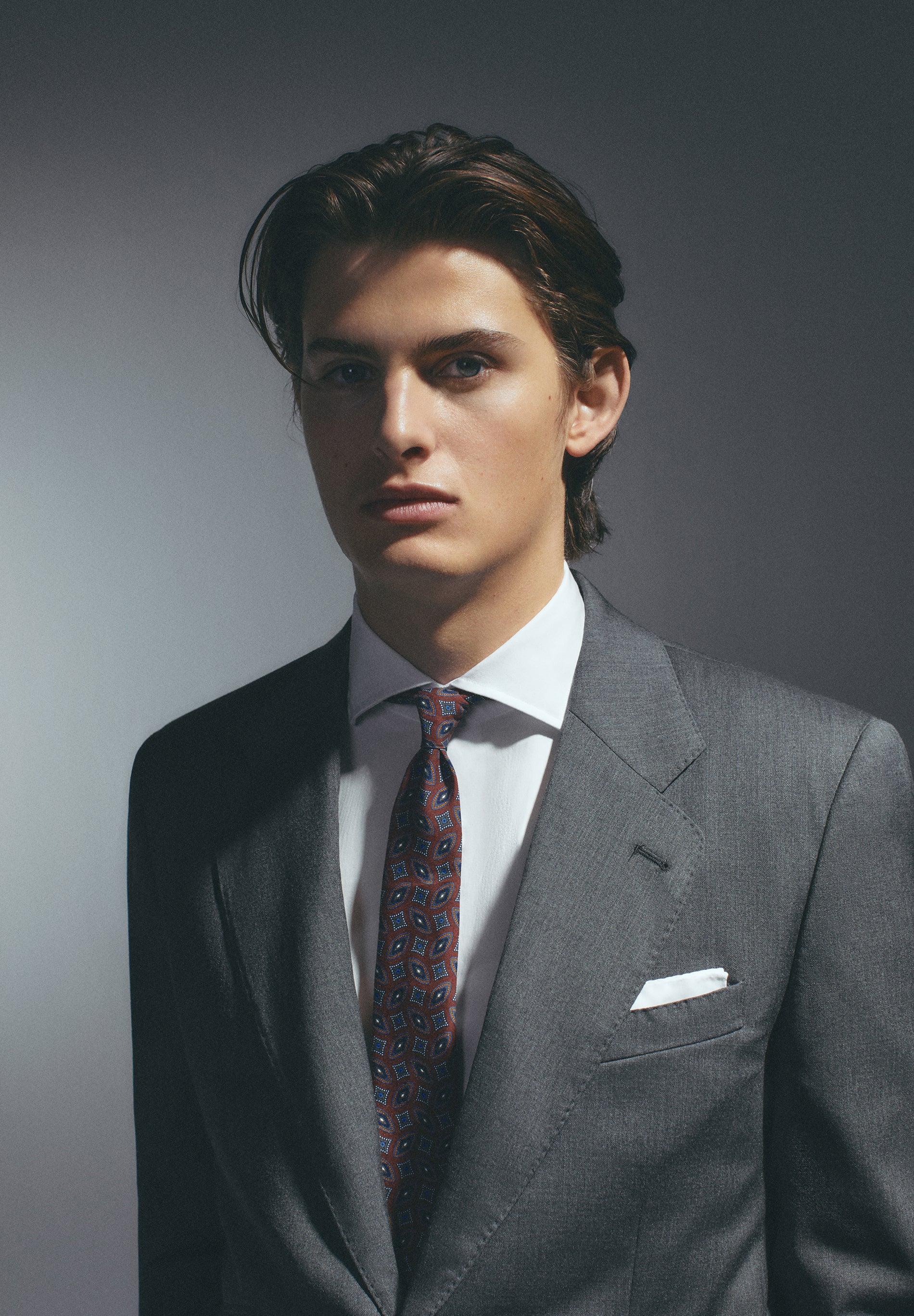 TRAJE CLÁSICO LANA GRIS