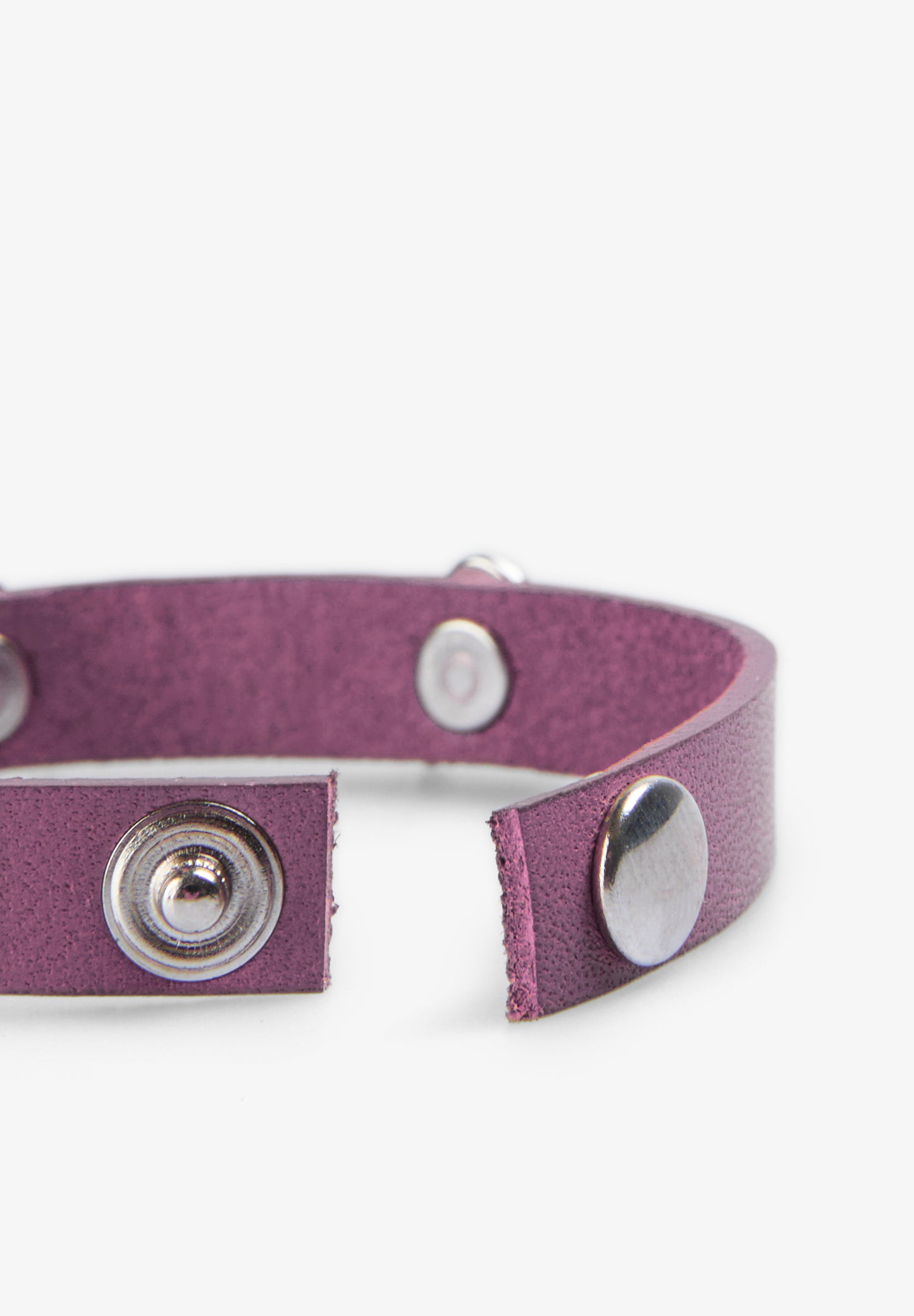 PULSERA CALAVERAS TACHAS - Scalpers