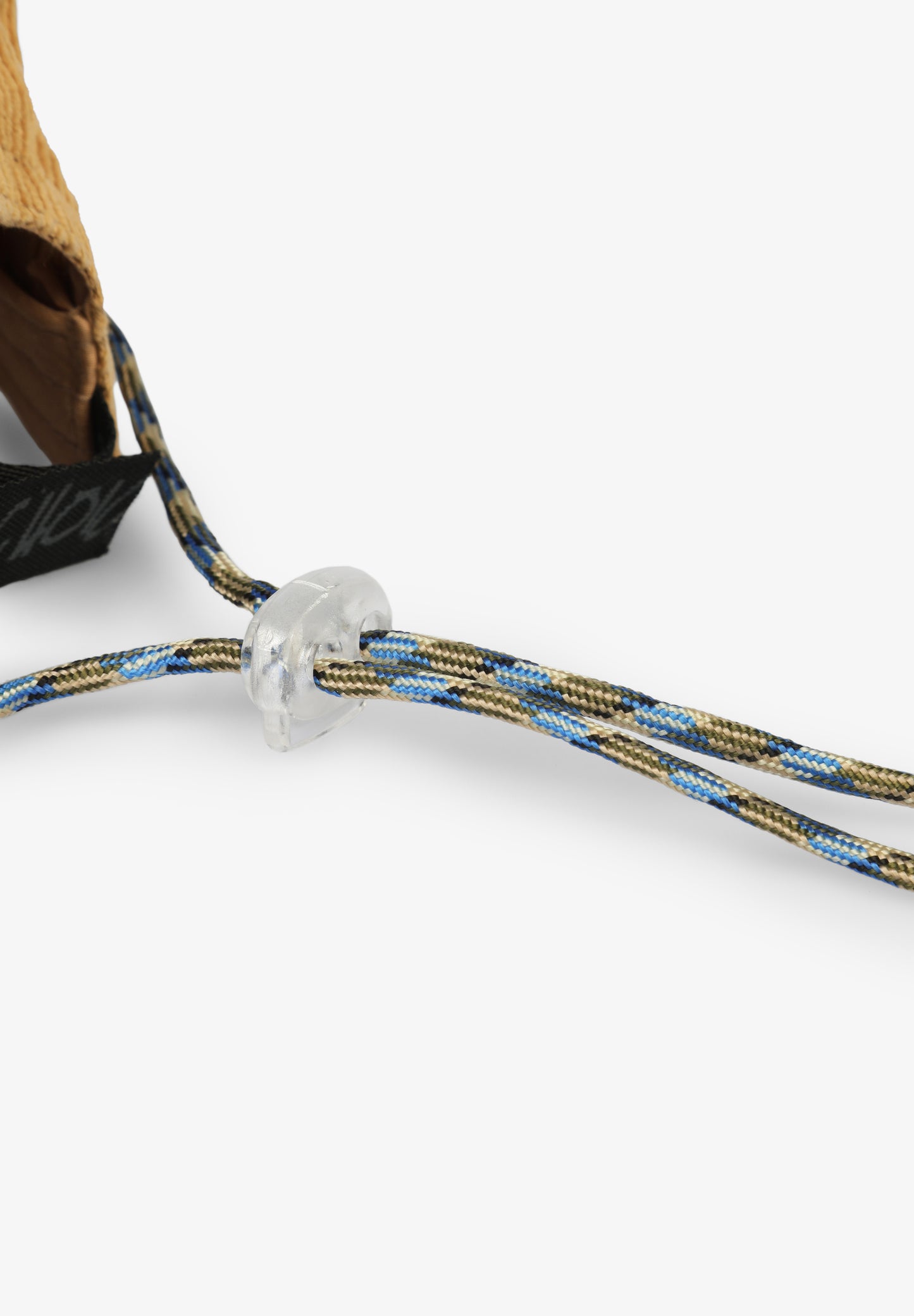 GORRA CINCO PANELES ETIQUETA