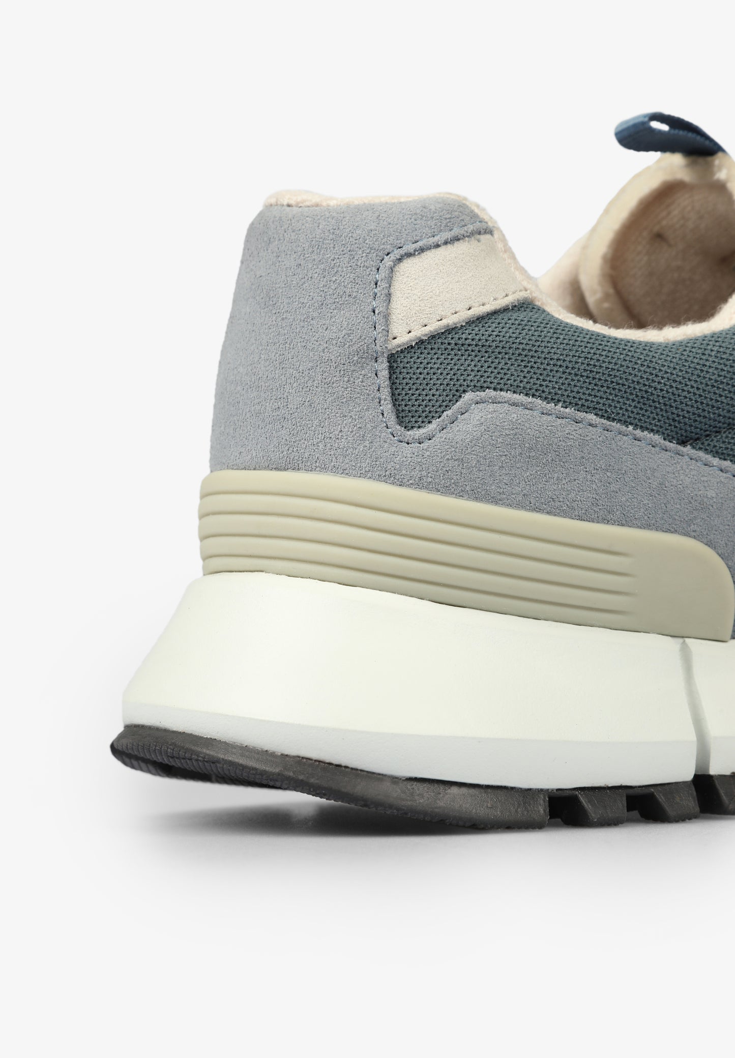 SNEAKERS SUELA ANCHA