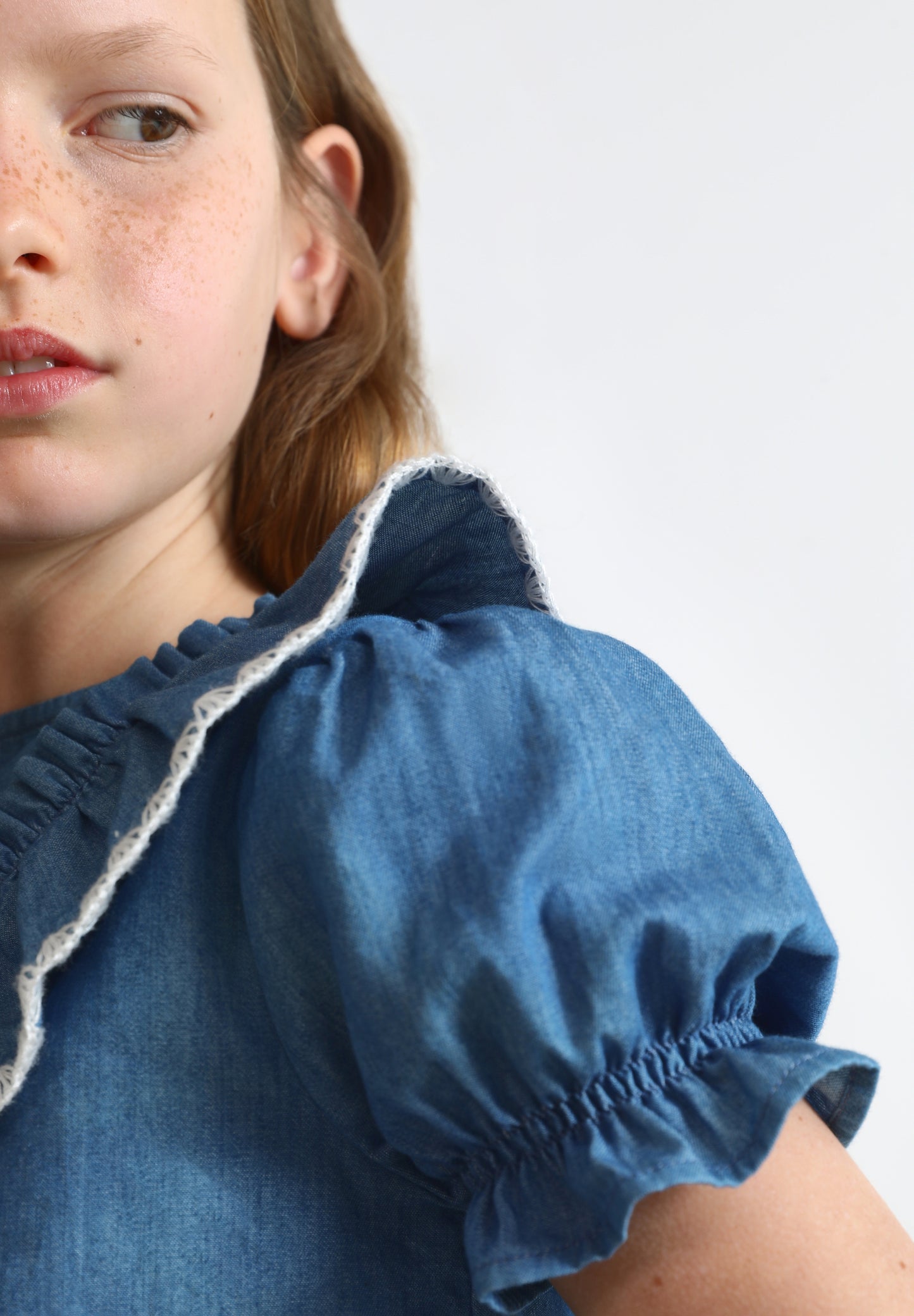 CAMISA DENIM VOLANTE