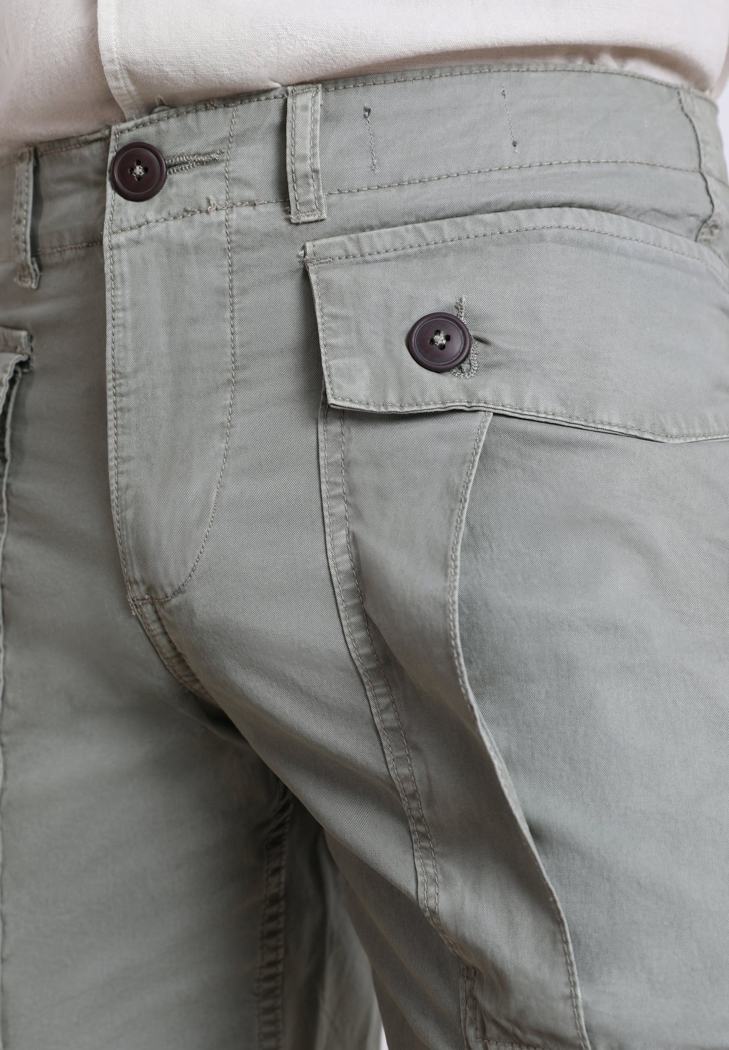 BERMUDAS BOLSILLOS BOTONES