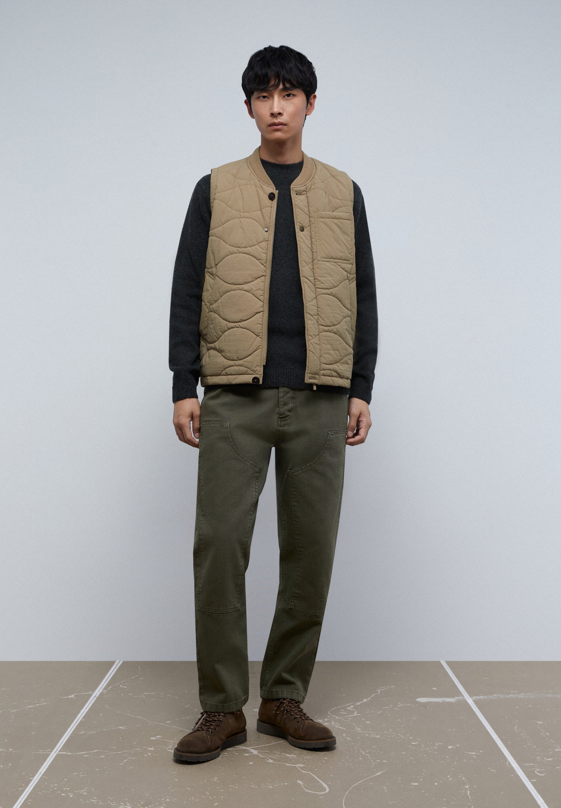 PANTALÓN SARGA COSTURAS