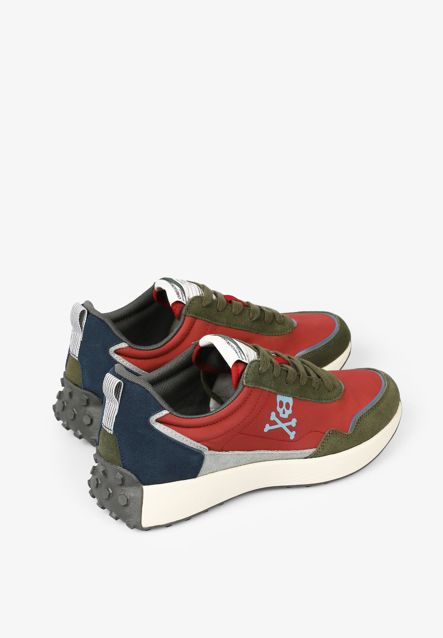 SNEAKERS SUELA DENTADA