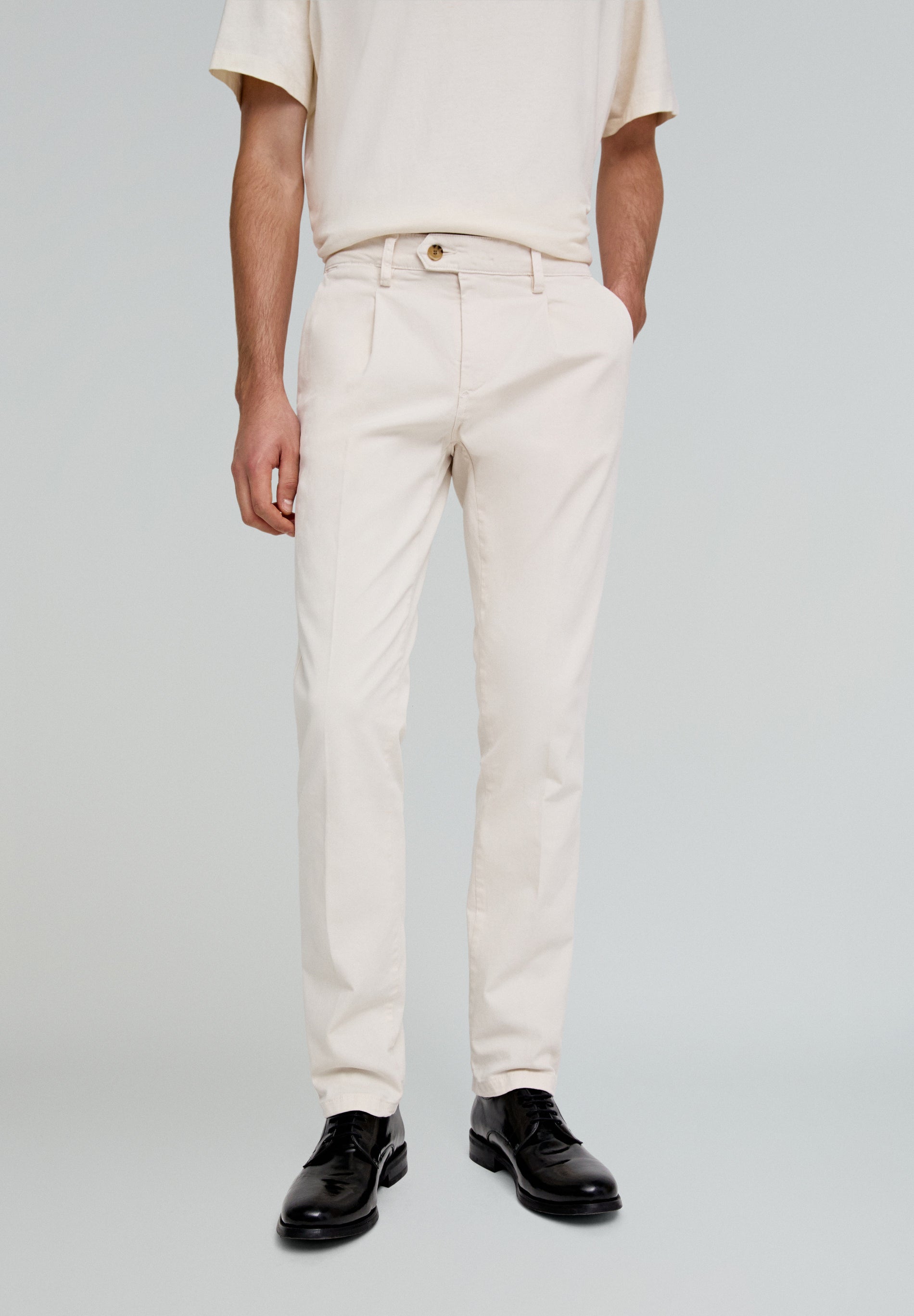 PANTALÓN CHINO PINZAS - Scalpers