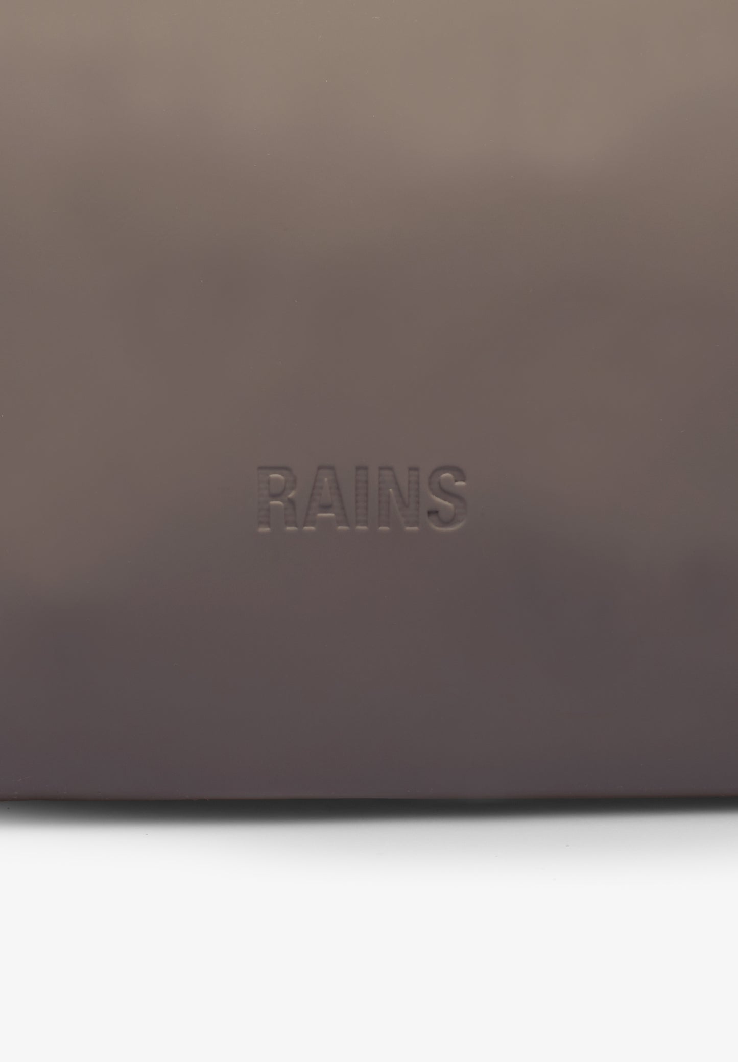 RAINS | NECESER SMALL