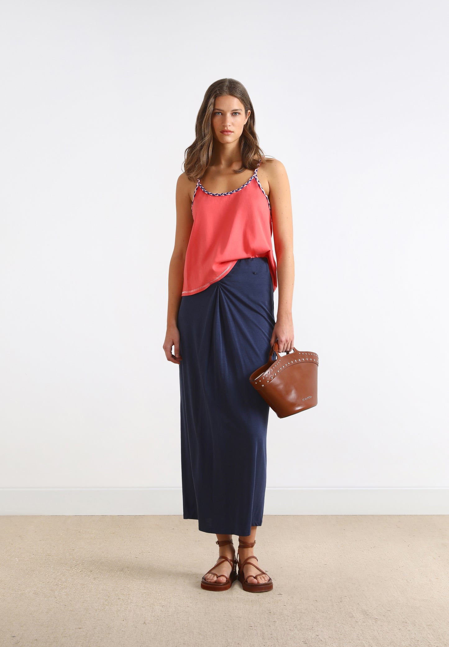 CAMISETA TIRANTES DETALLE