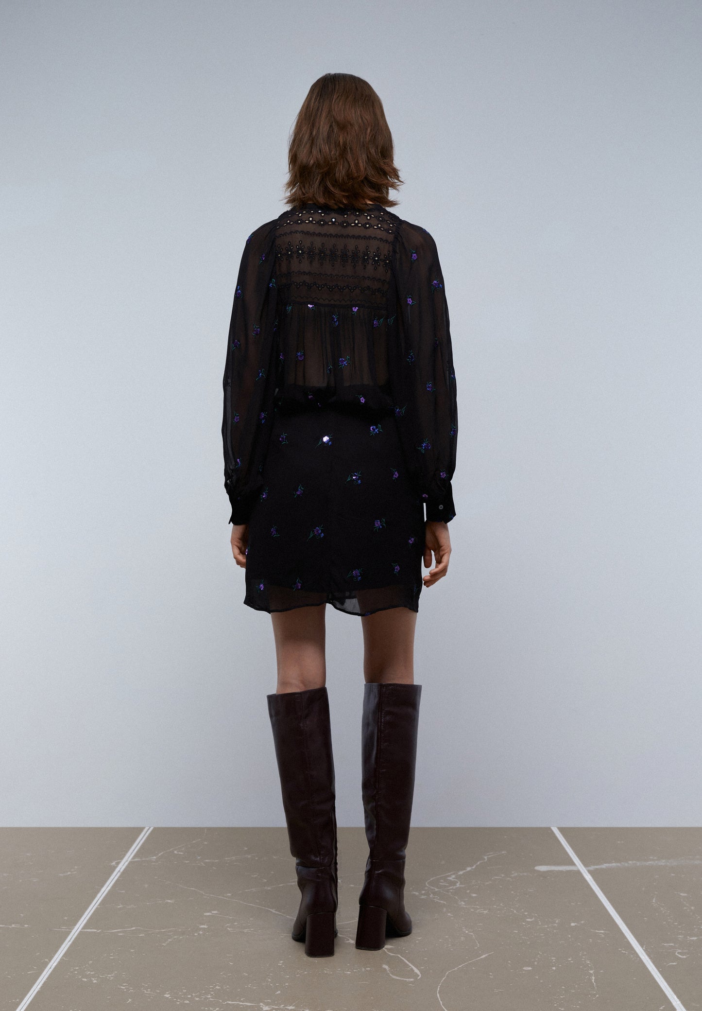 FALDA MINI NUDO DETALLE FLORES