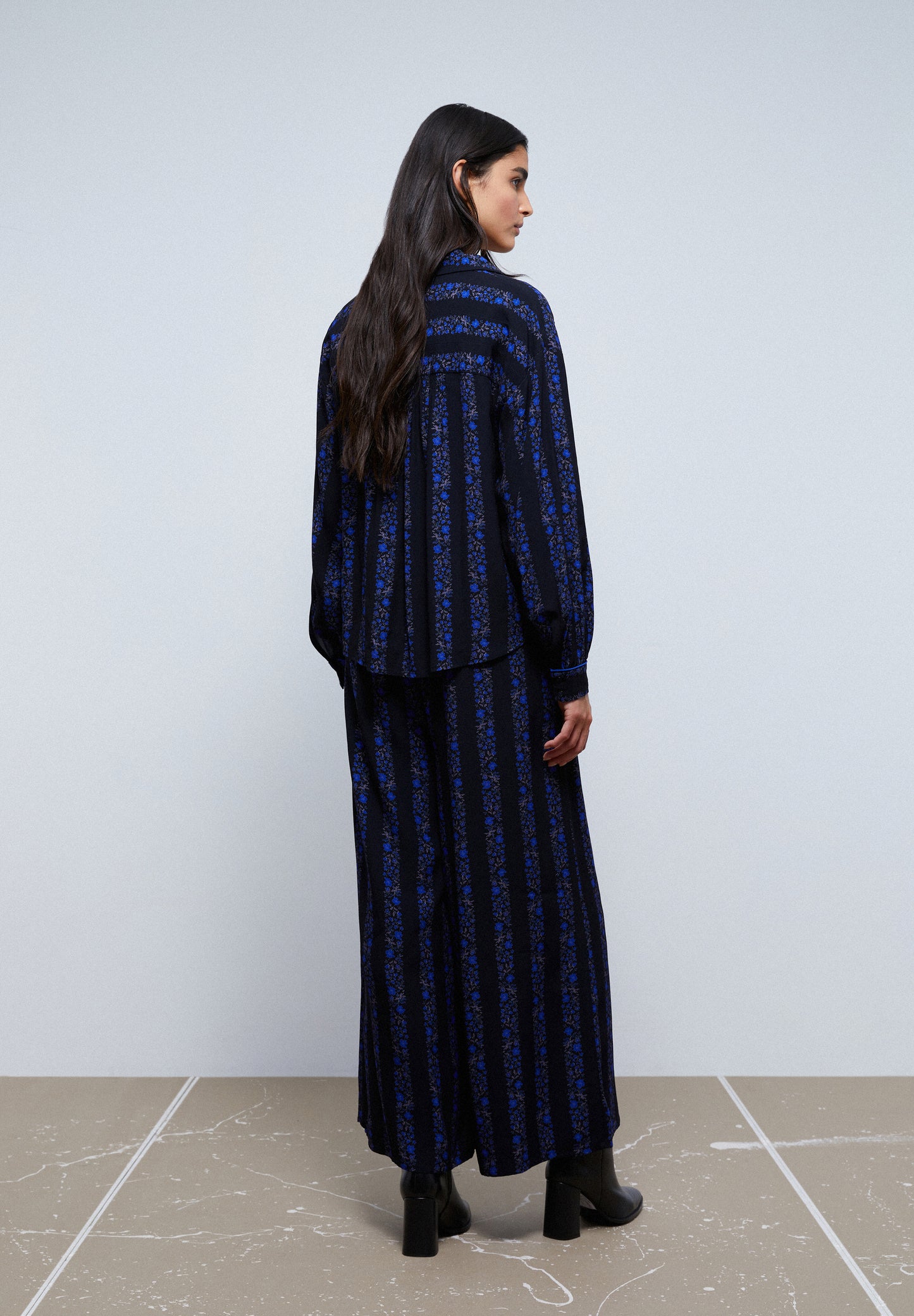 PANTALÓN PALAZZO RAYAS FLORES