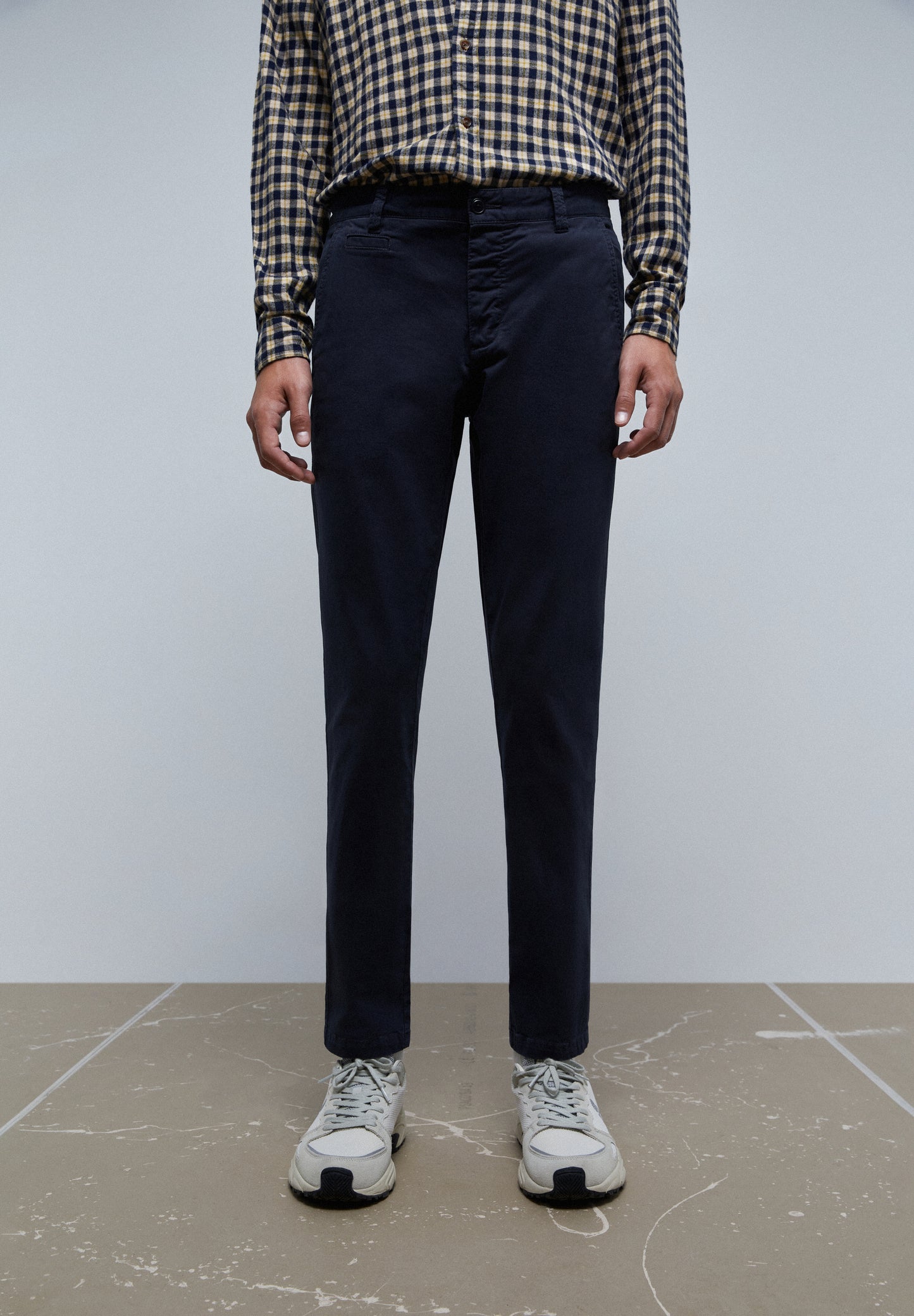 PANTALÓN CHINO CASUAL