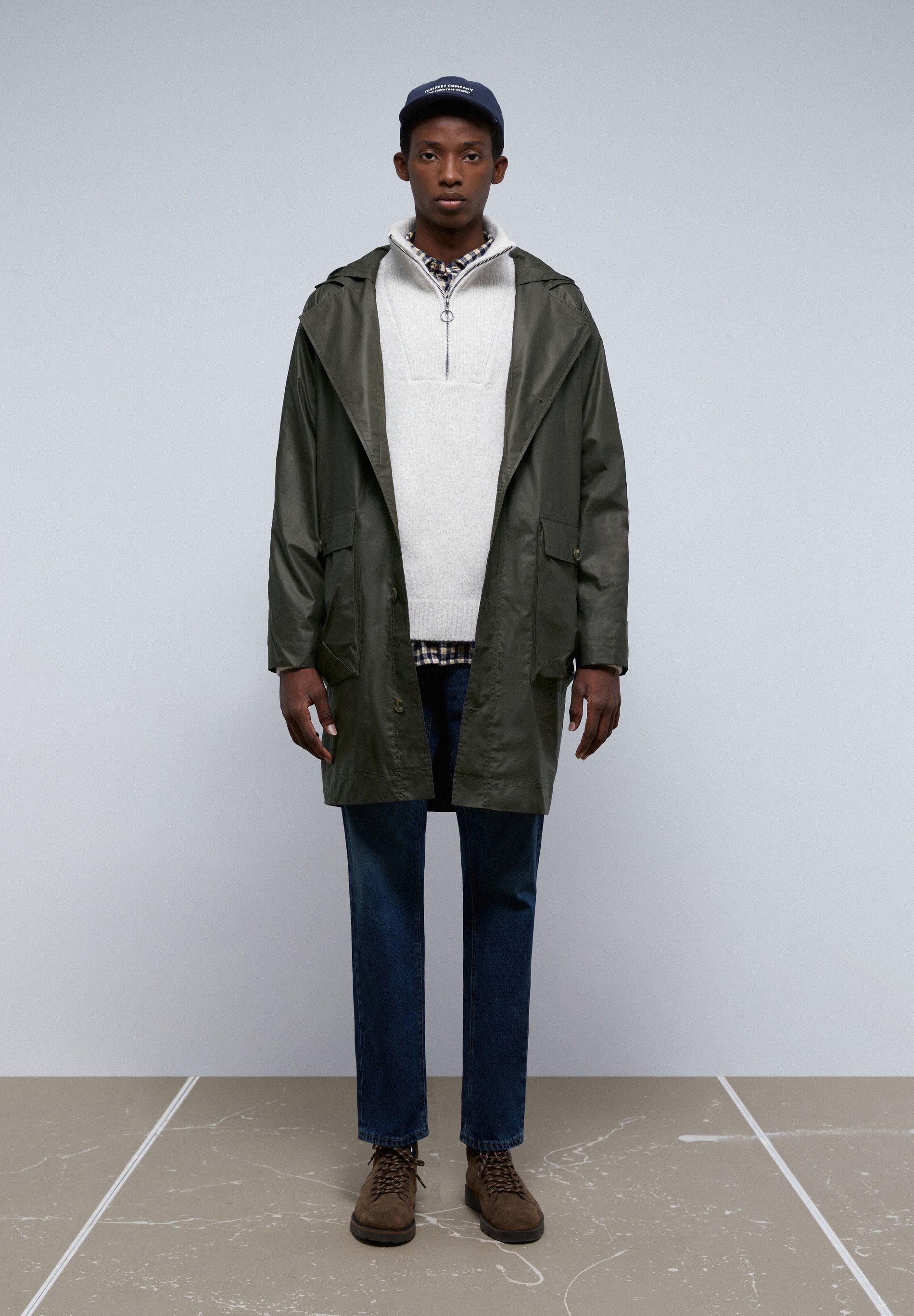 PARKA ENCERADA DETALLE CUELLO