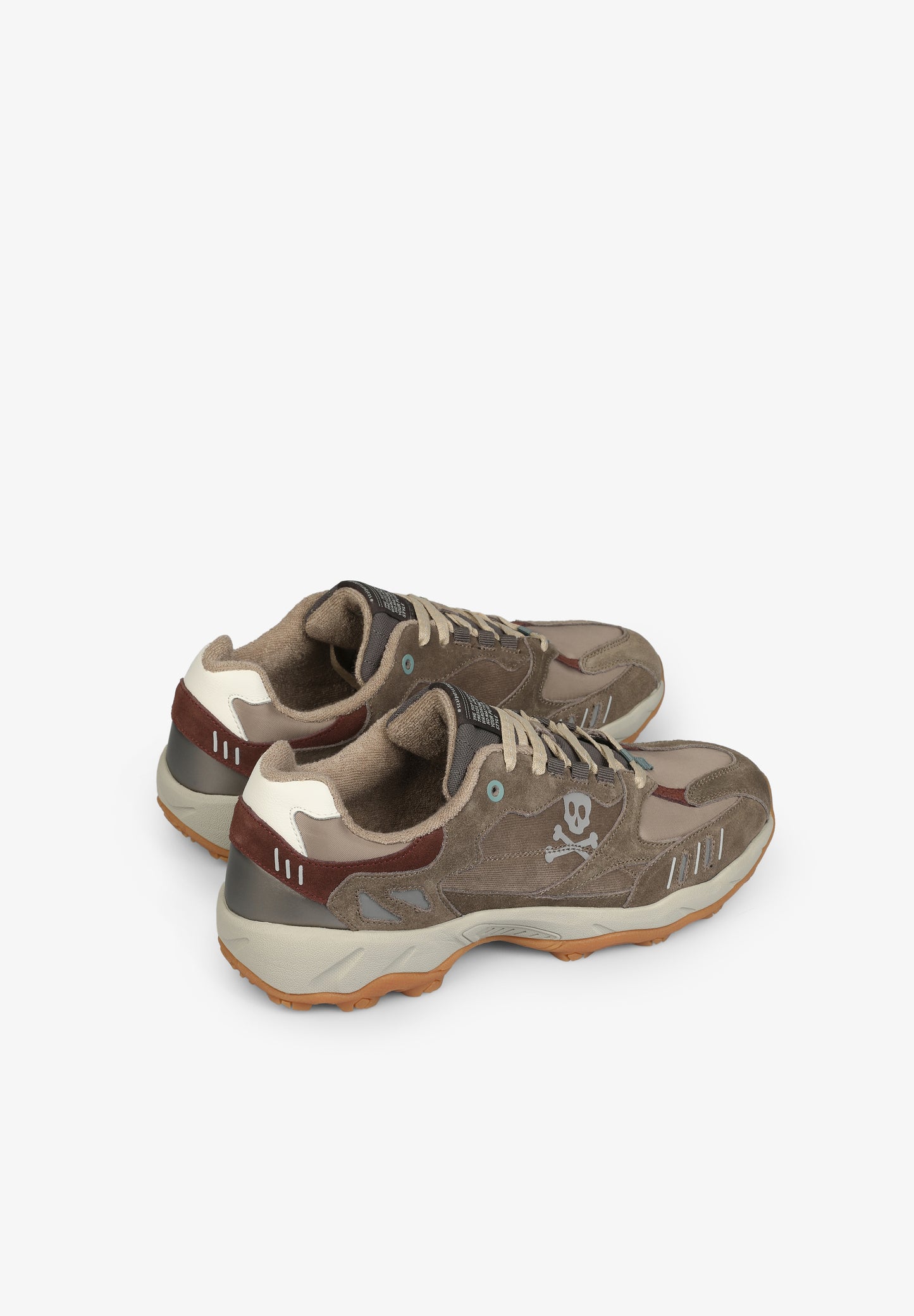 SNEAKERS DETALLE PANA