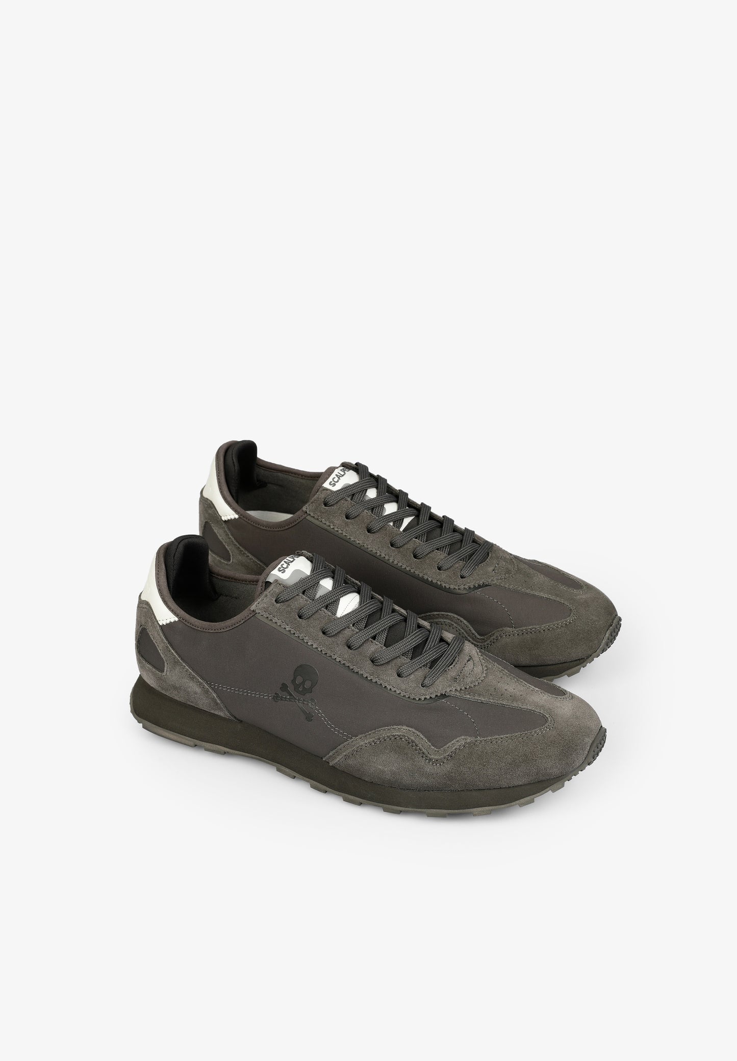 SNEAKERS ANTE CALAVERA