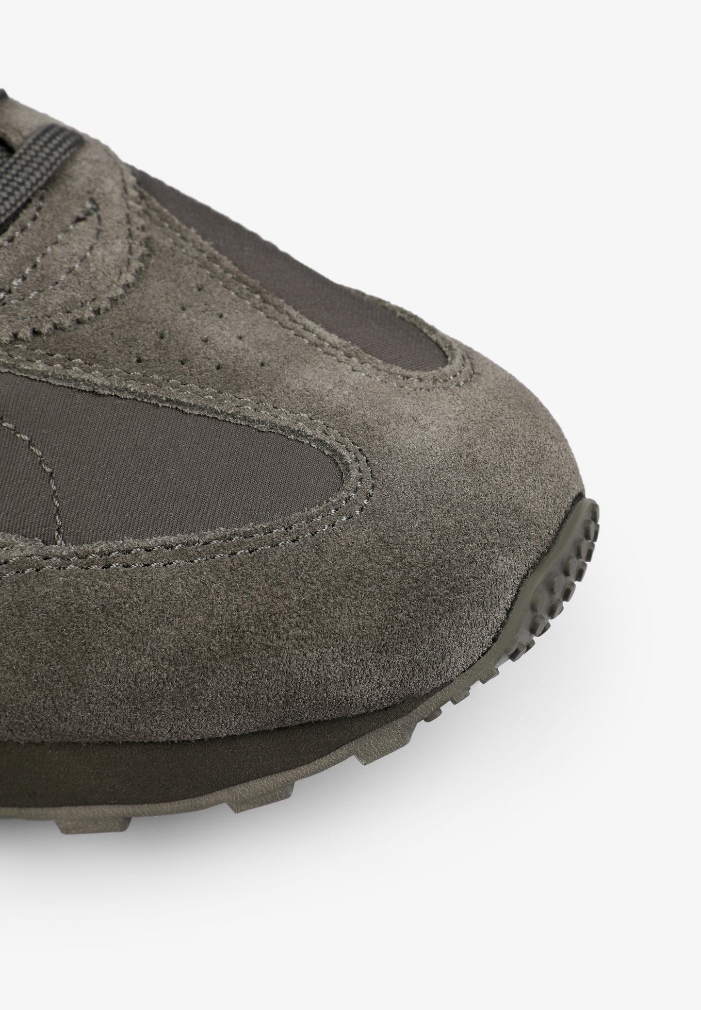 SNEAKERS ANTE CALAVERA