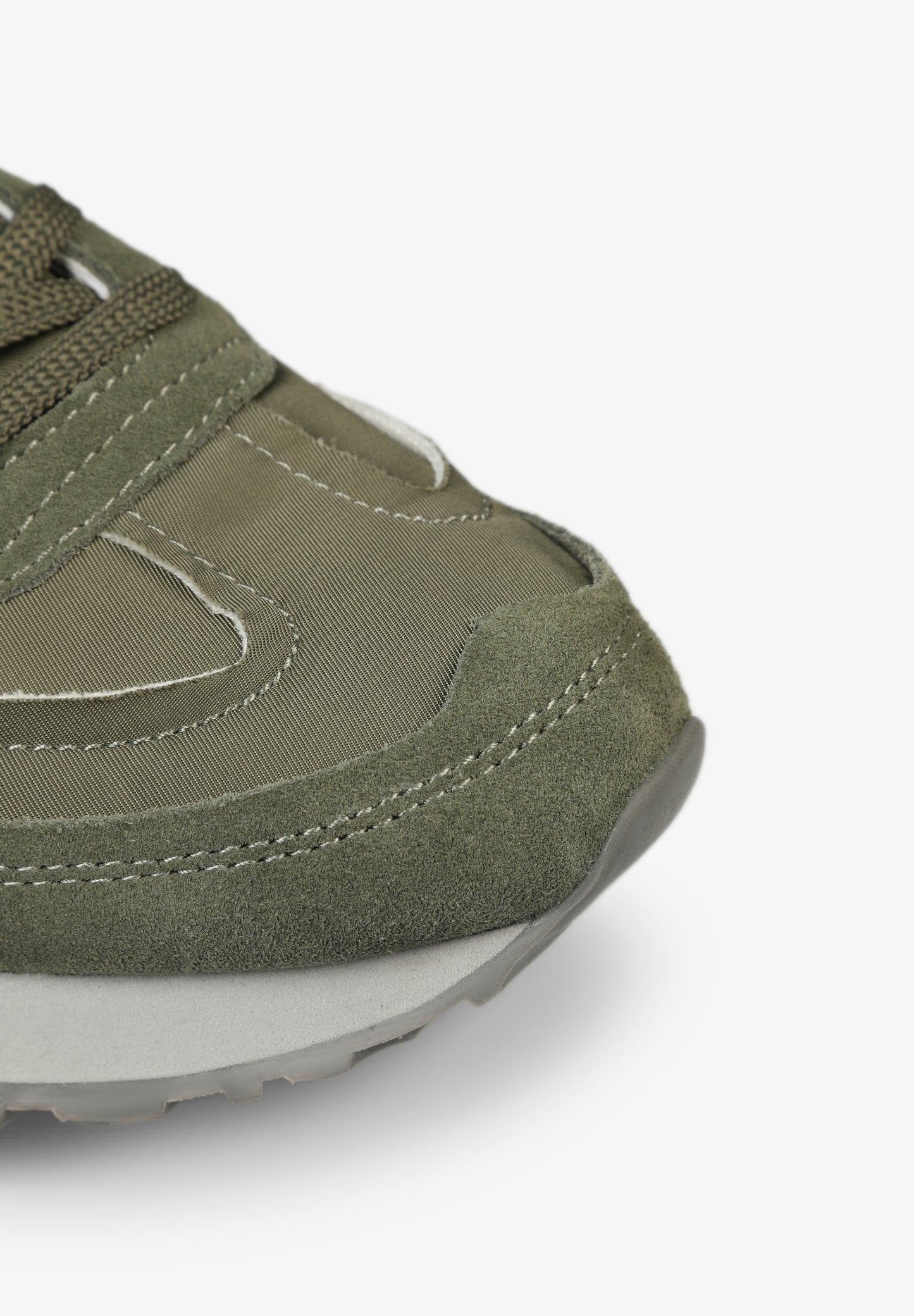 SNEAKERS CALAVERA LATERAL TONO