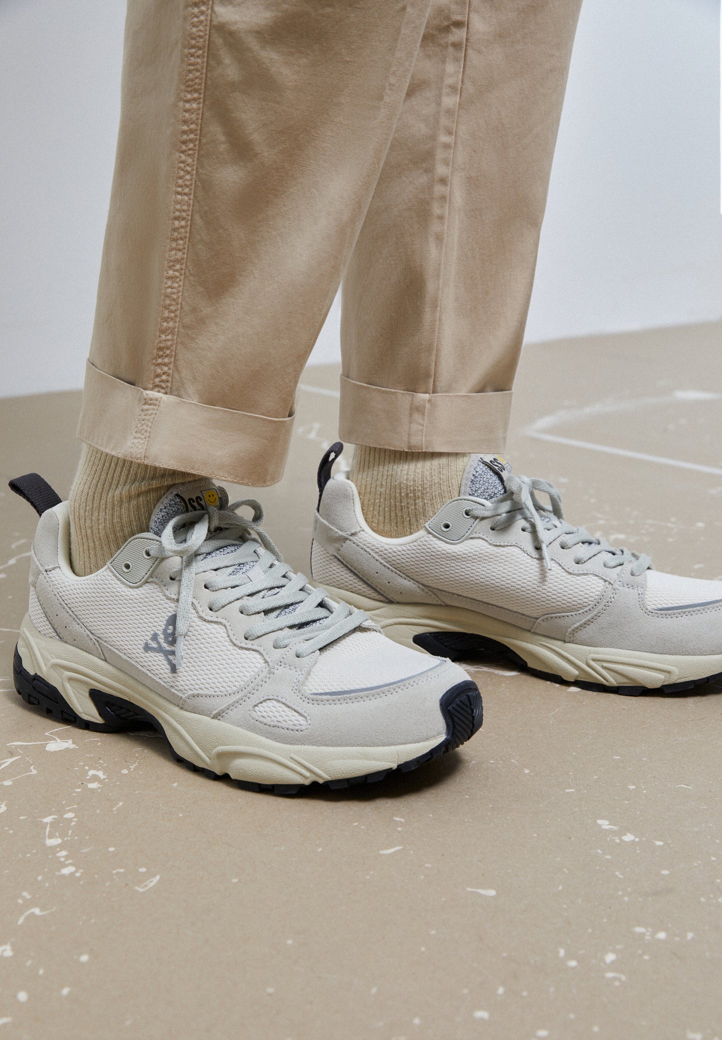 SNEAKERS LIGERA SUELA PRONUNCIADA