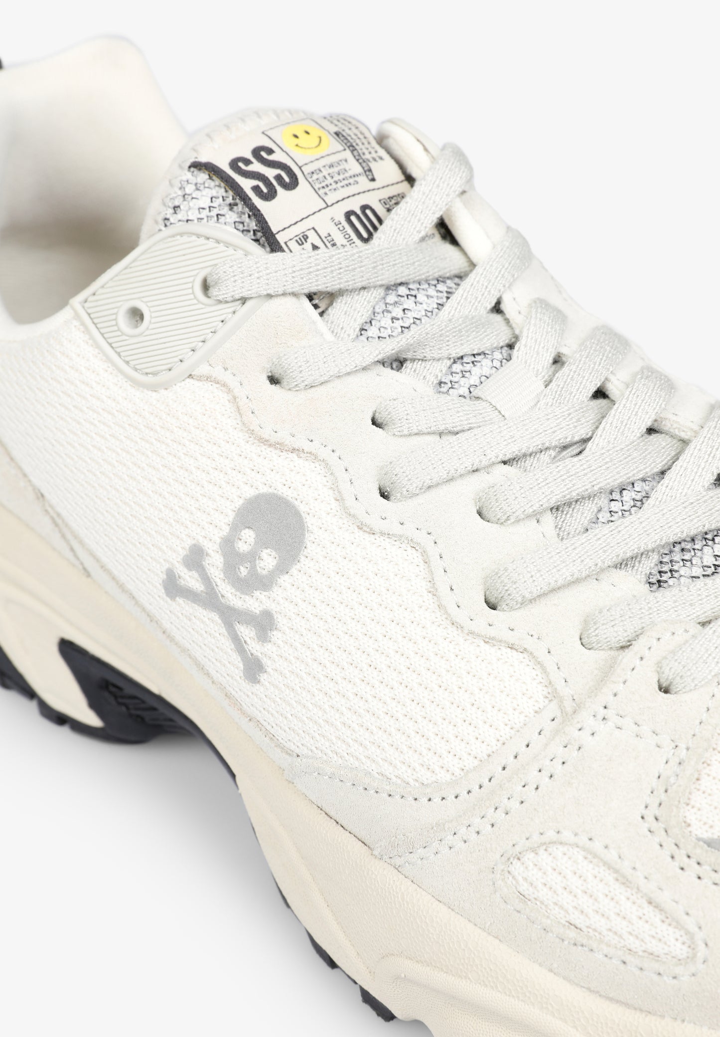 SNEAKERS LIGERA SUELA PRONUNCIADA