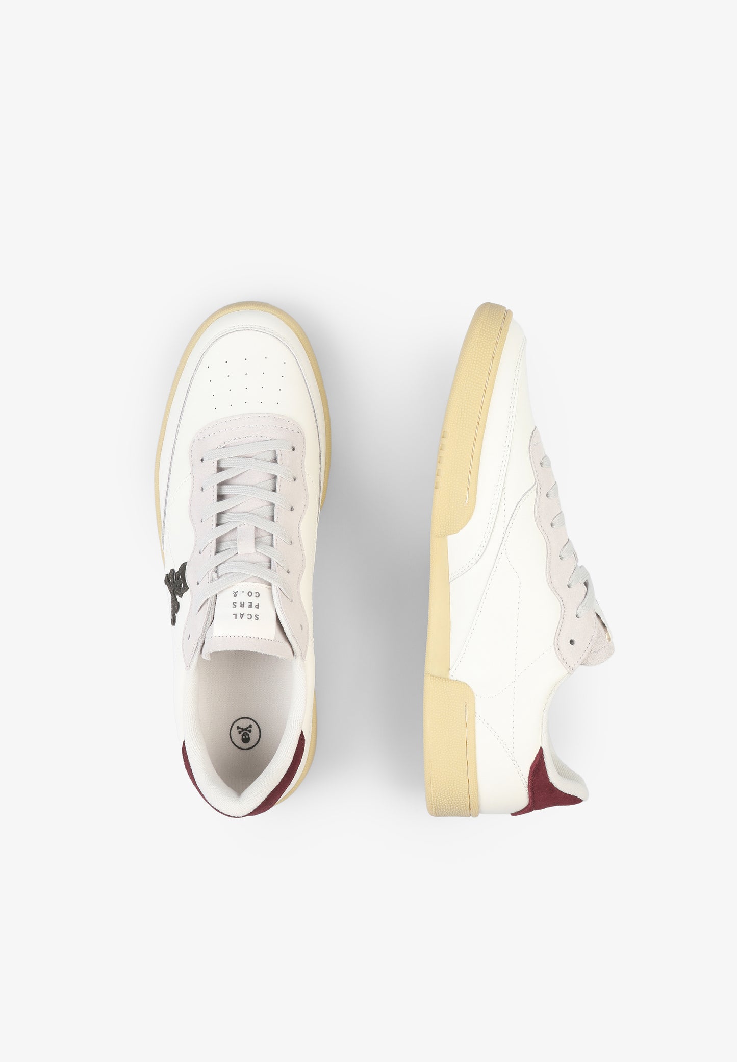 SNEAKERS DETALLE TALÓN