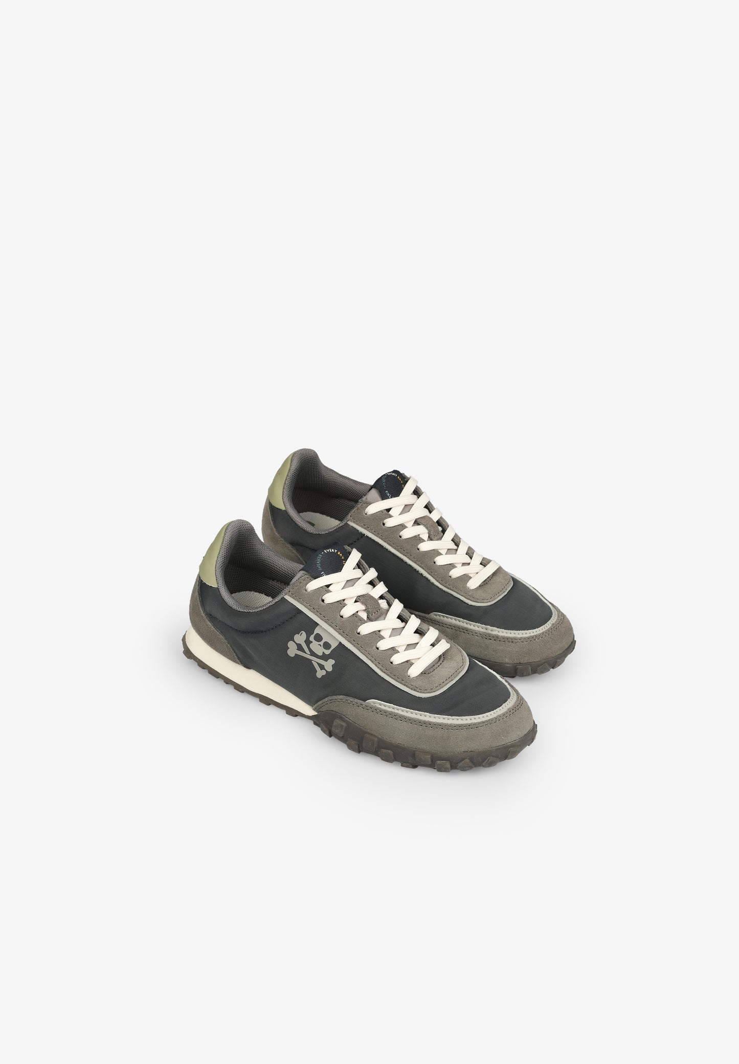 SNEAKERS BAJAS PRINT CALAVERA